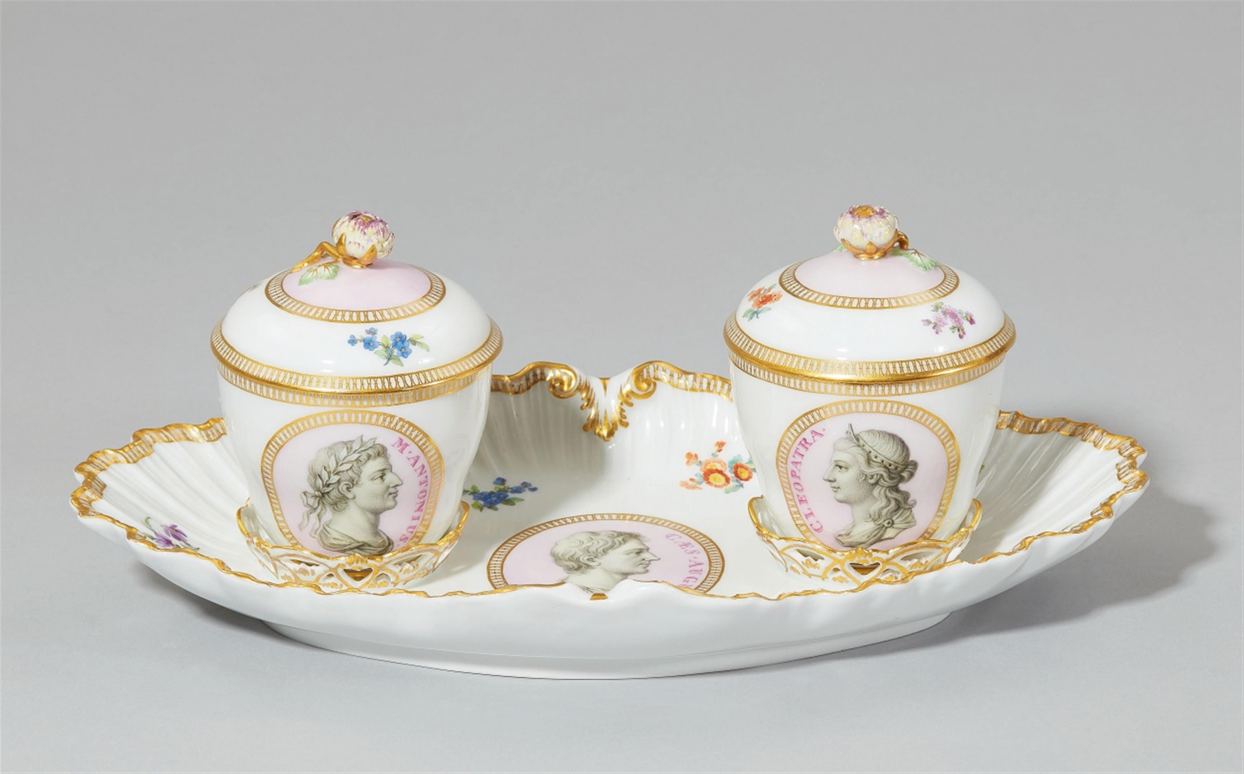 A Berlin KPM porcelain tête à tête with Neoclassical busts - image-1