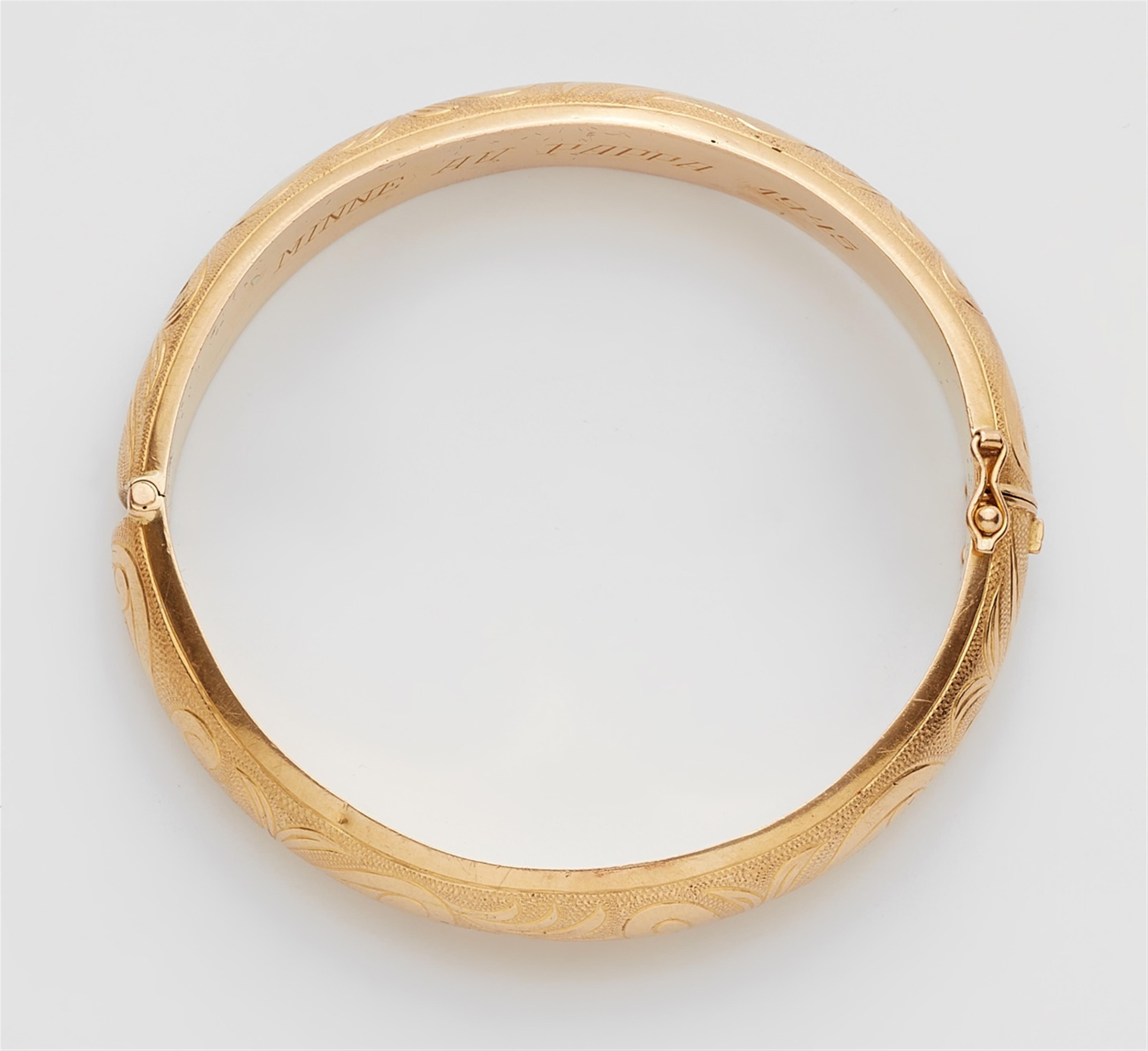 An 18k gold Swedish bracelet - image-2