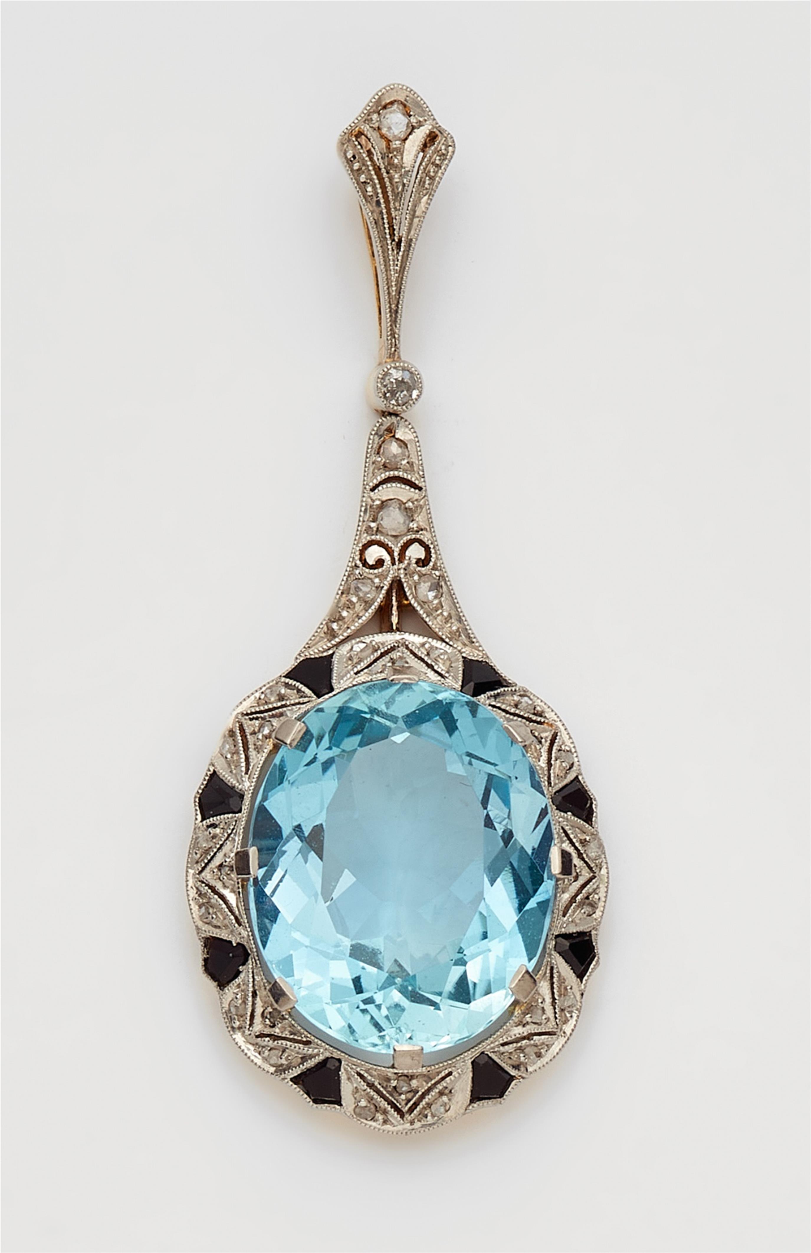 An Art Deco diamond and aquamarine pendant - image-1