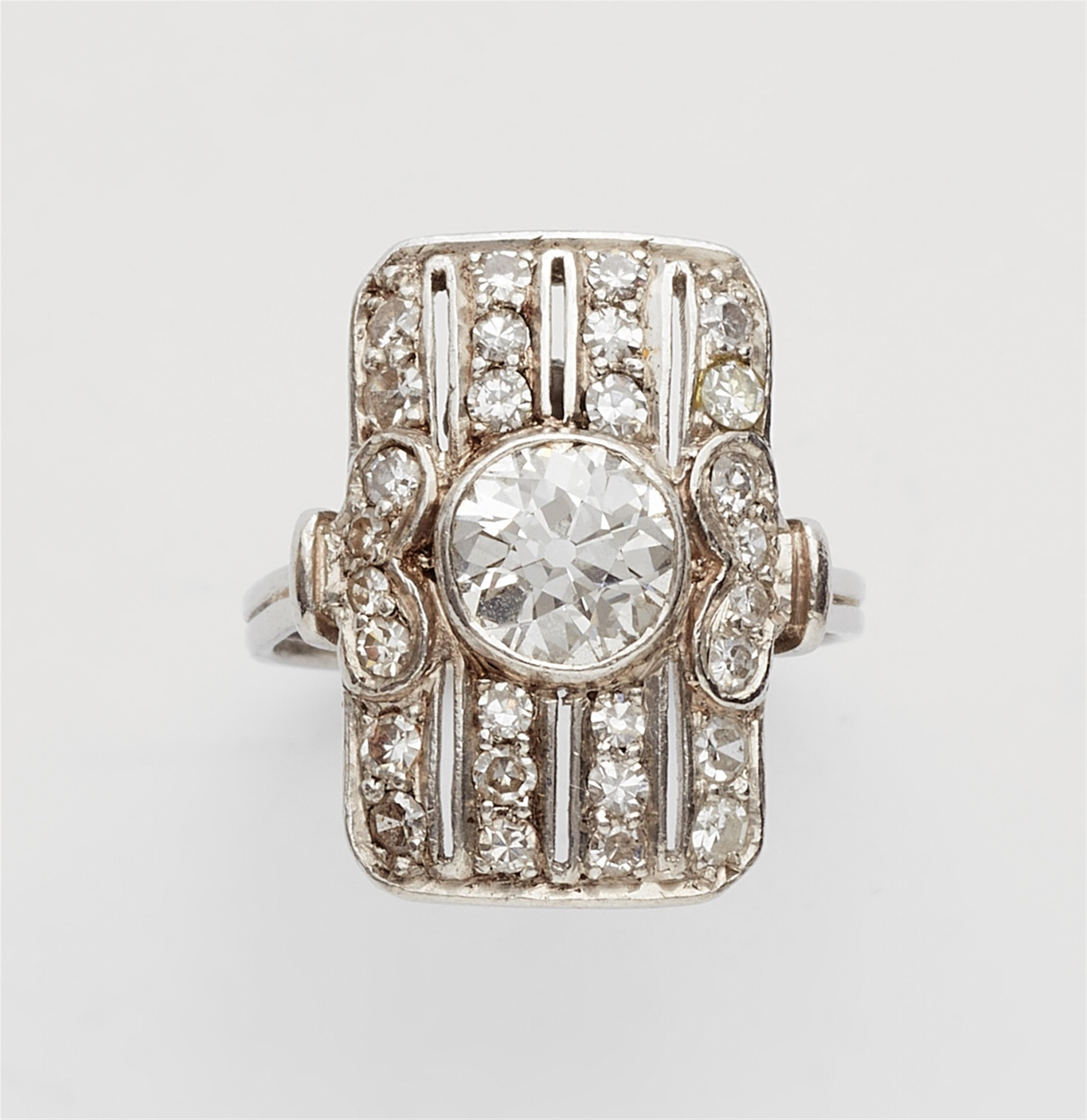 An 18k white gold Art Deco diamond solitaire ring - image-1