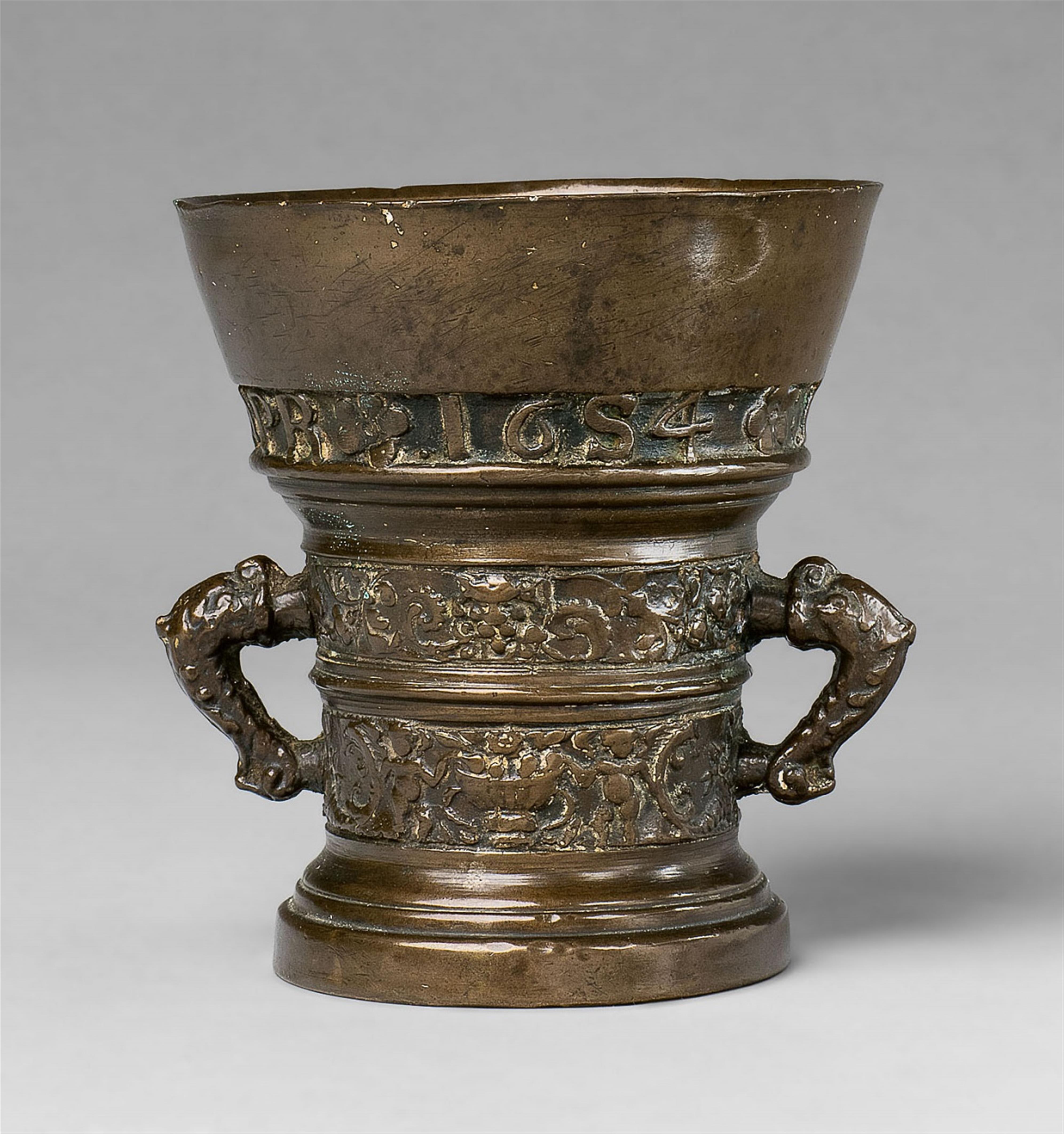 A Netherlandish mortar with dolphin handles - image-1
