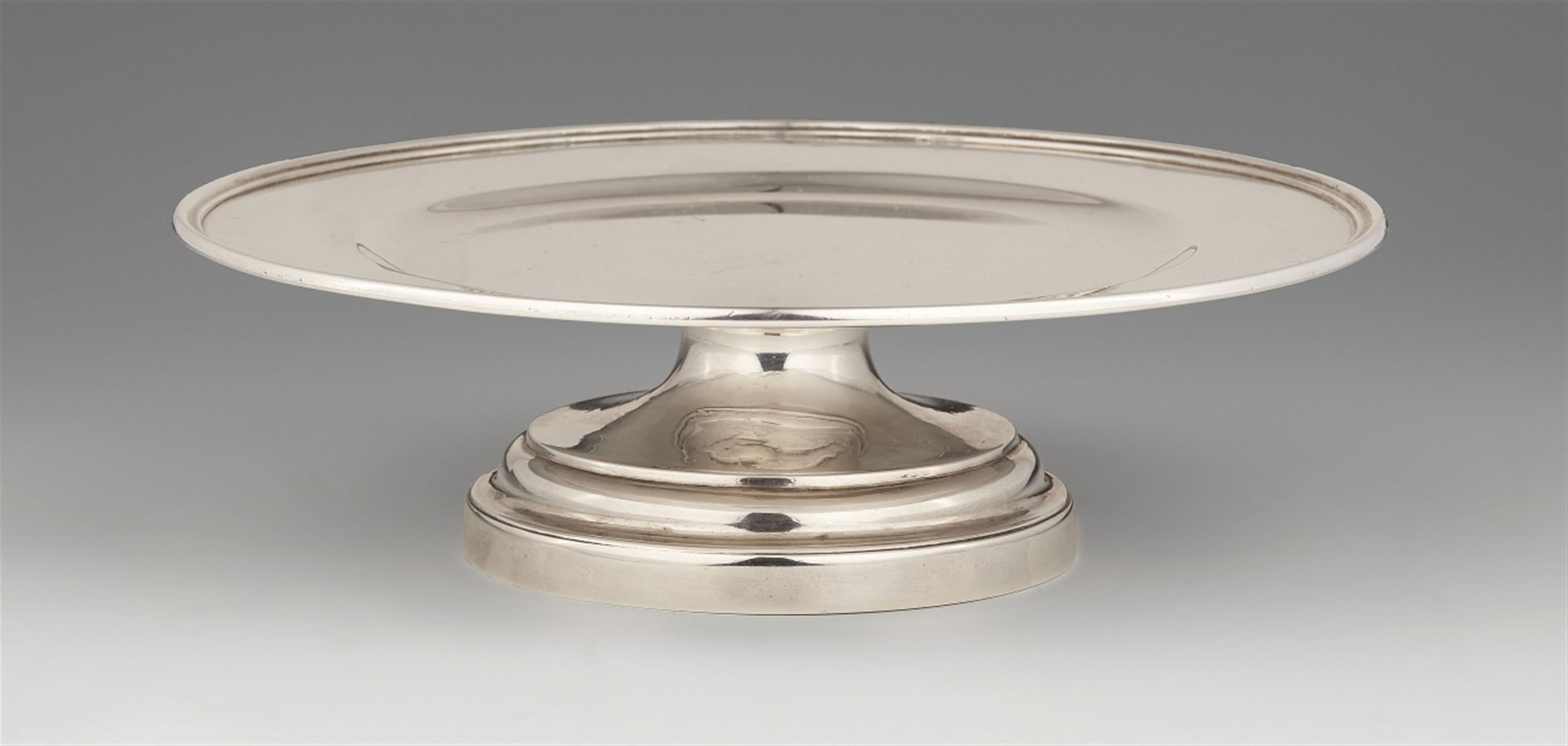A George III silver tazza - image-1