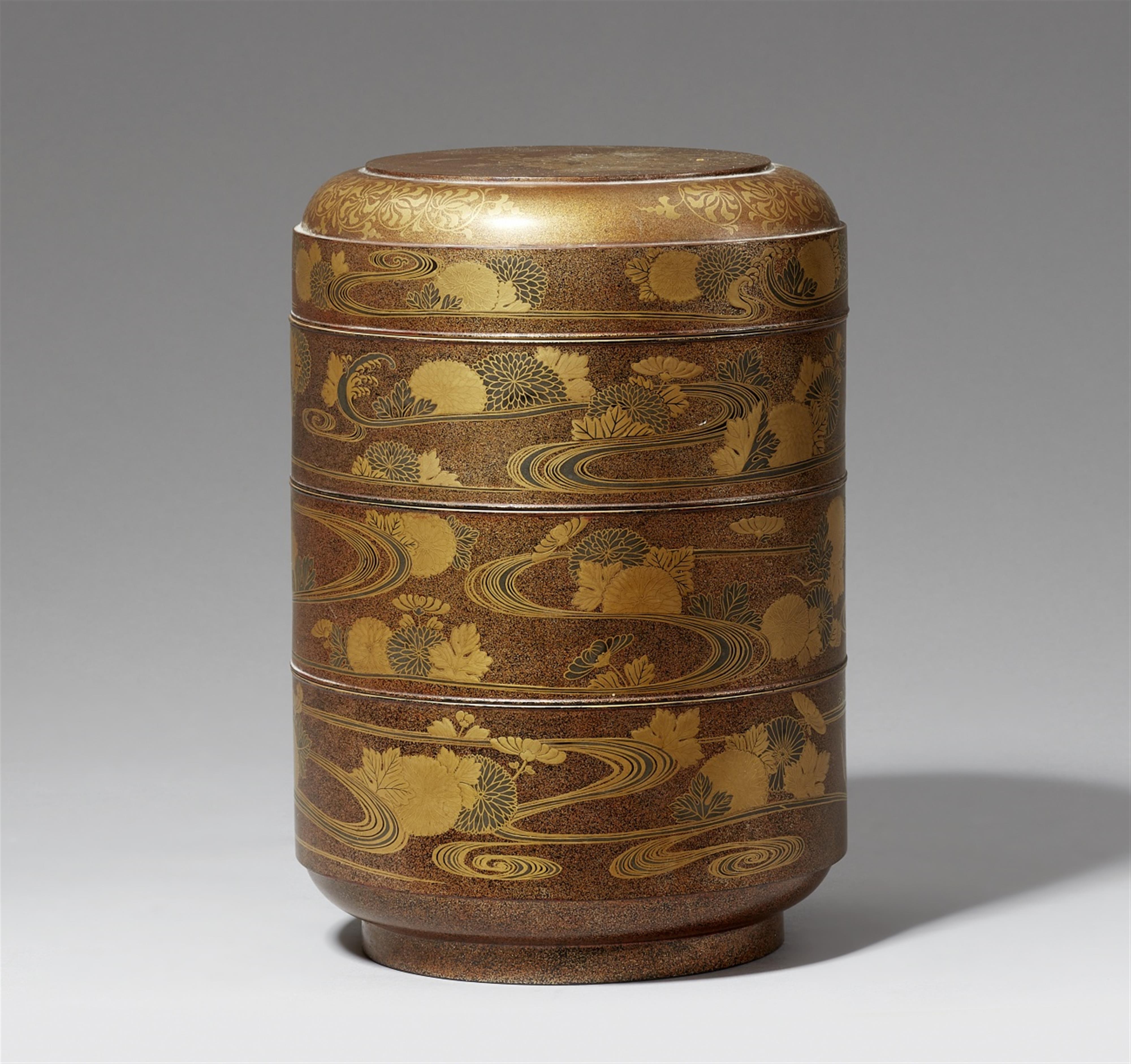 A round tiered band lidden lacquer box. 19th century - image-1