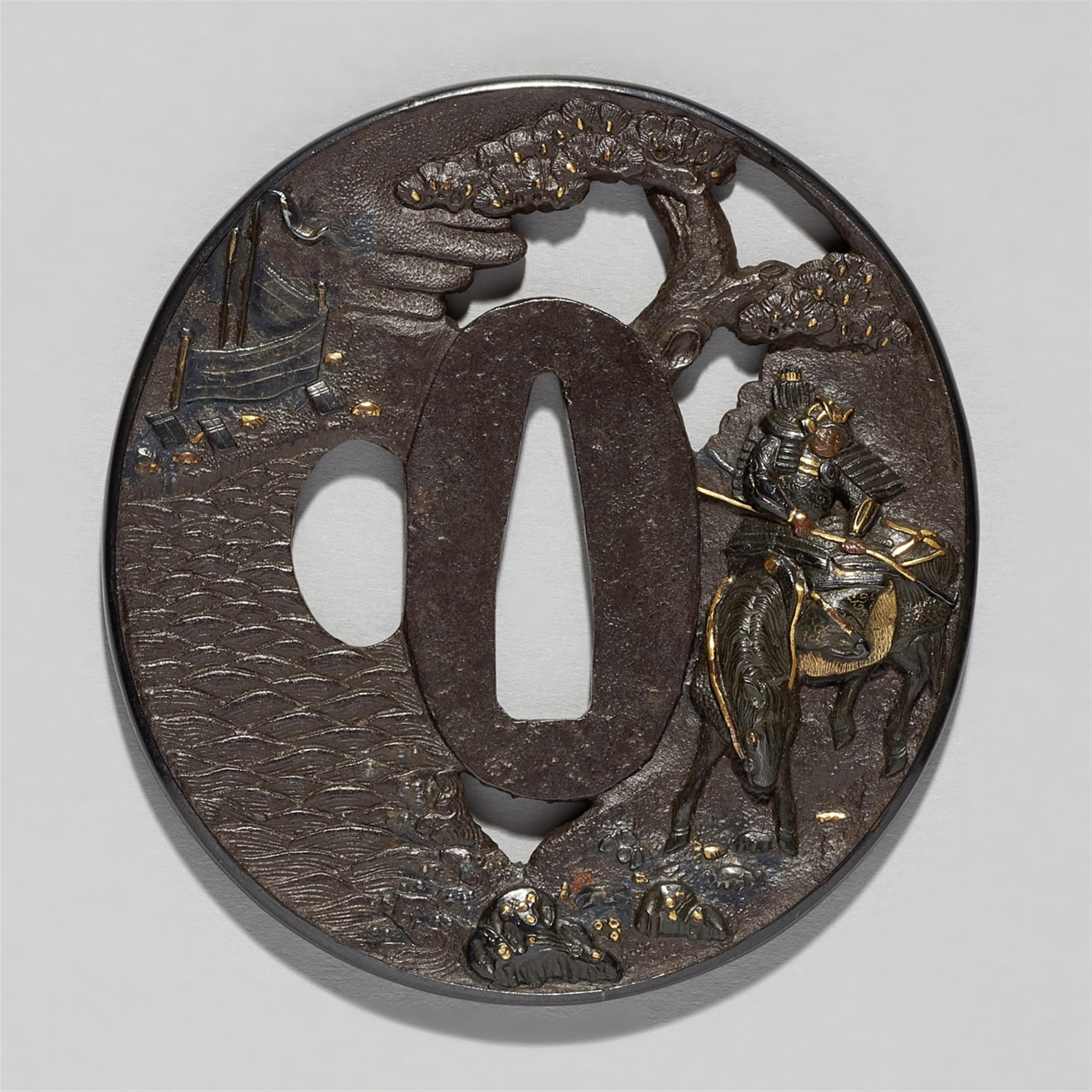 An iron tsuba 19th century - image-1