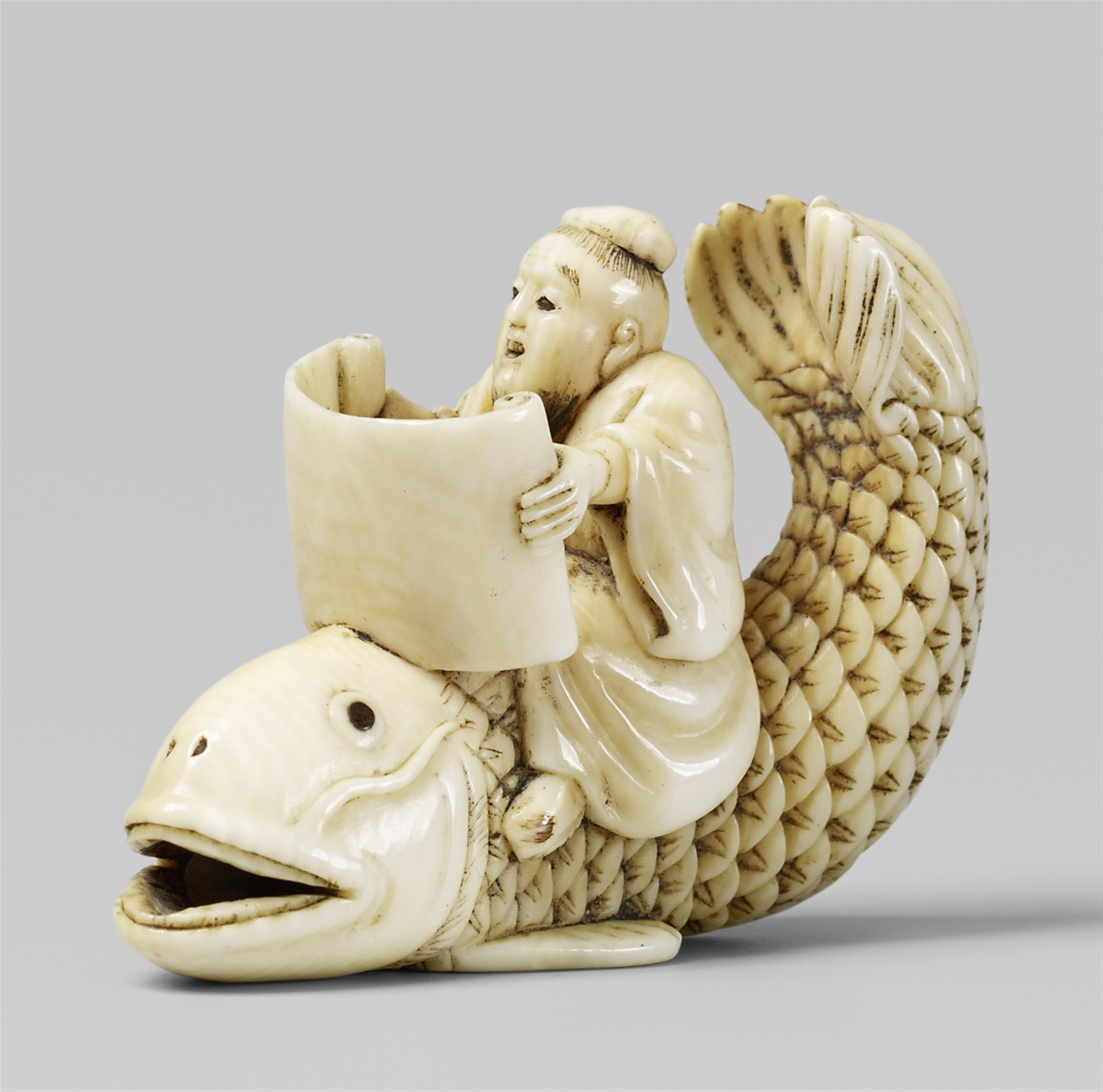 A finely carved ivory netsuke of Kinko Sennin. Late 19th century - image-1