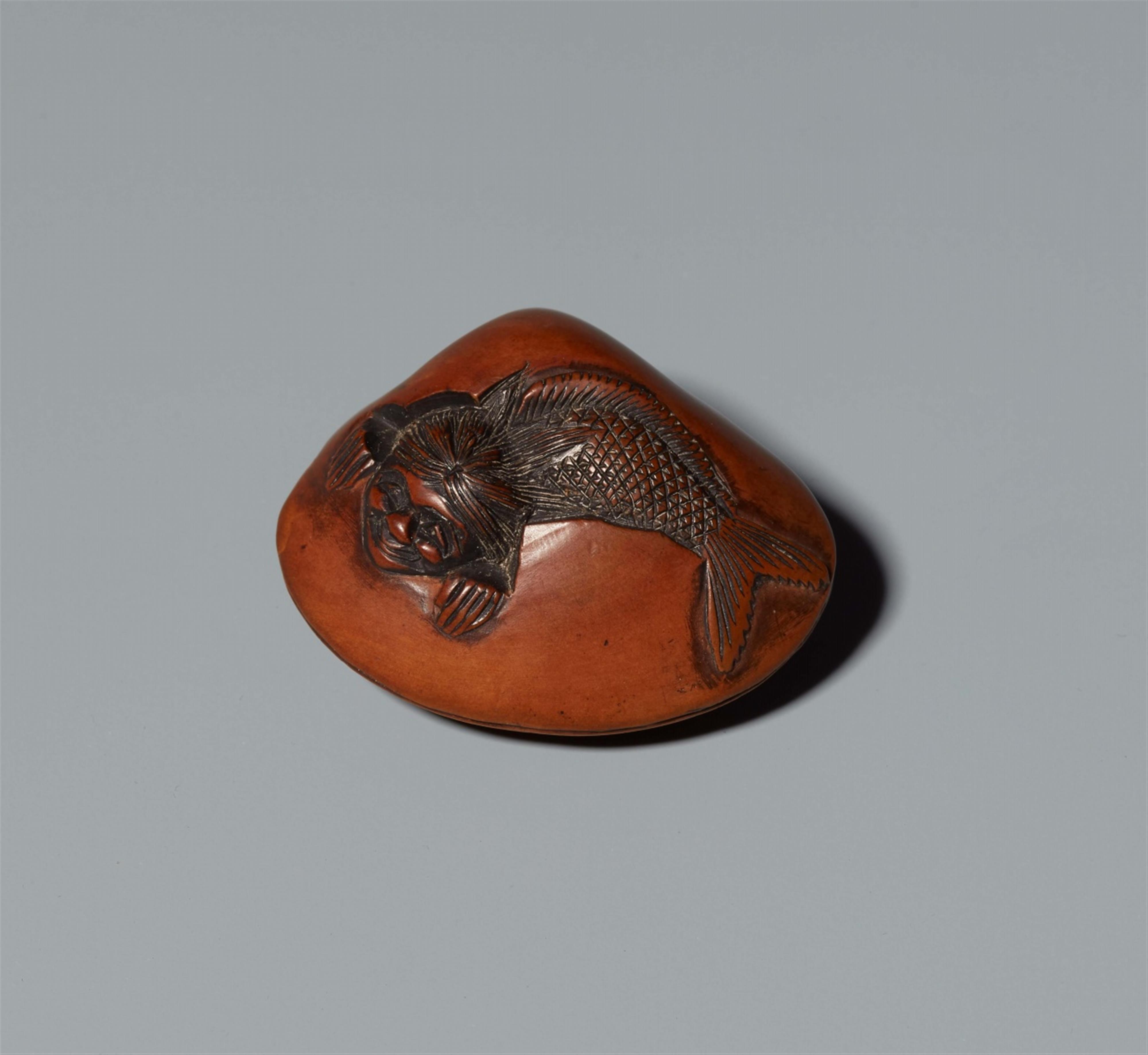A boxwood netsuke of Ama on a shell. Late 19th century - image-1