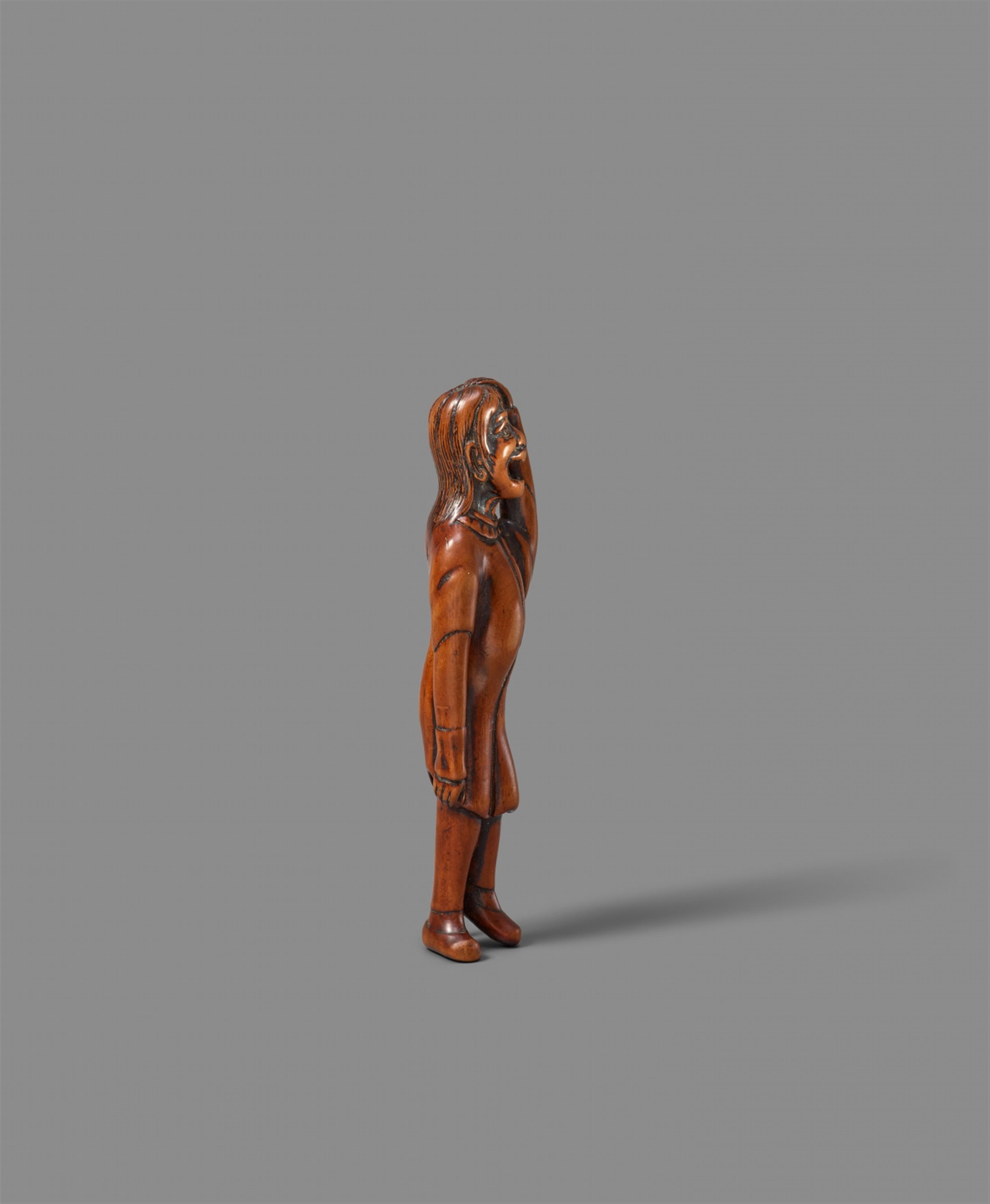 A boxwood netsuke of a standing Dutchman. 18th century - image-3