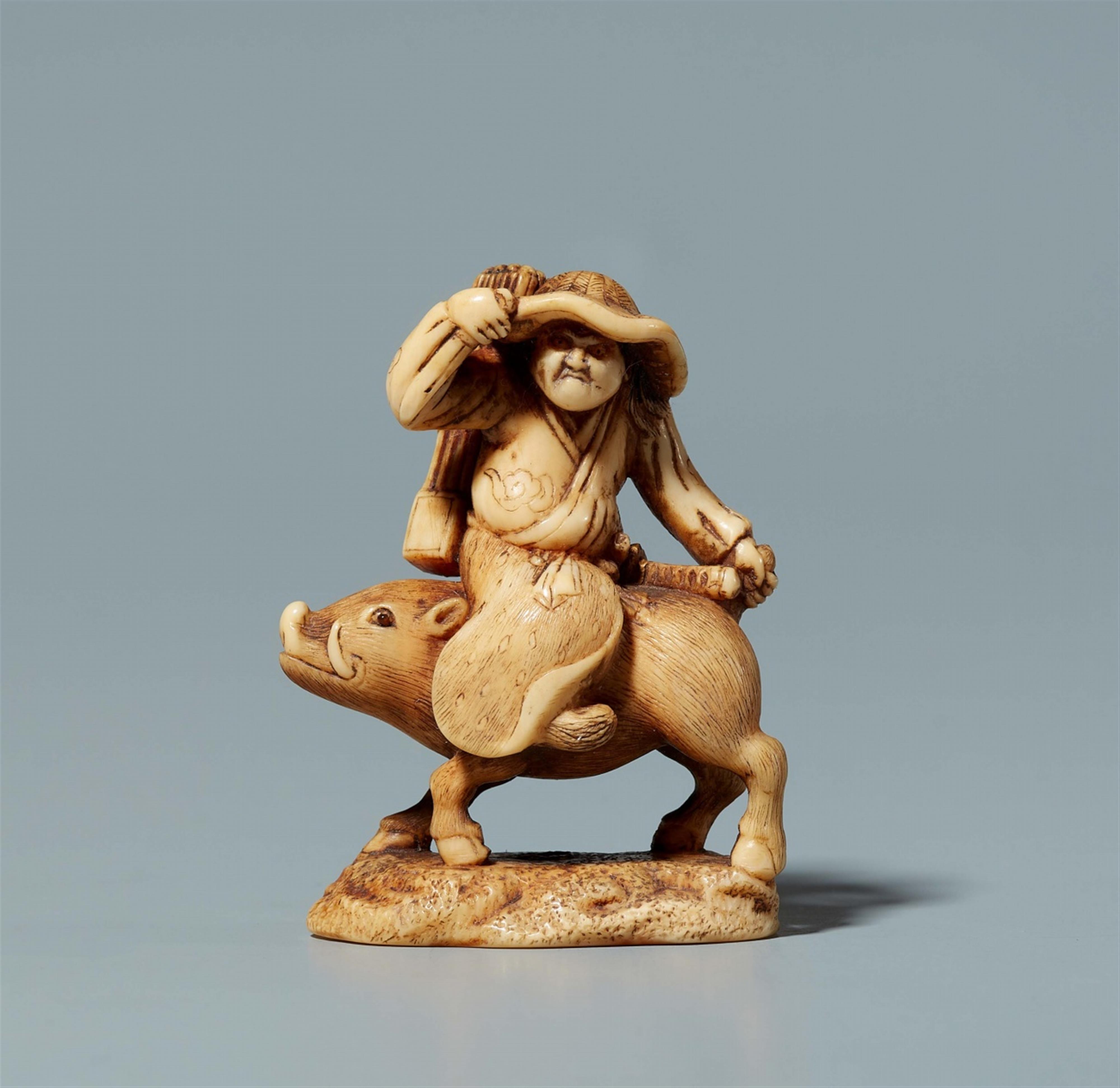 An  ivory netsuke of Nitta no shiro. Second half 19th century - image-1