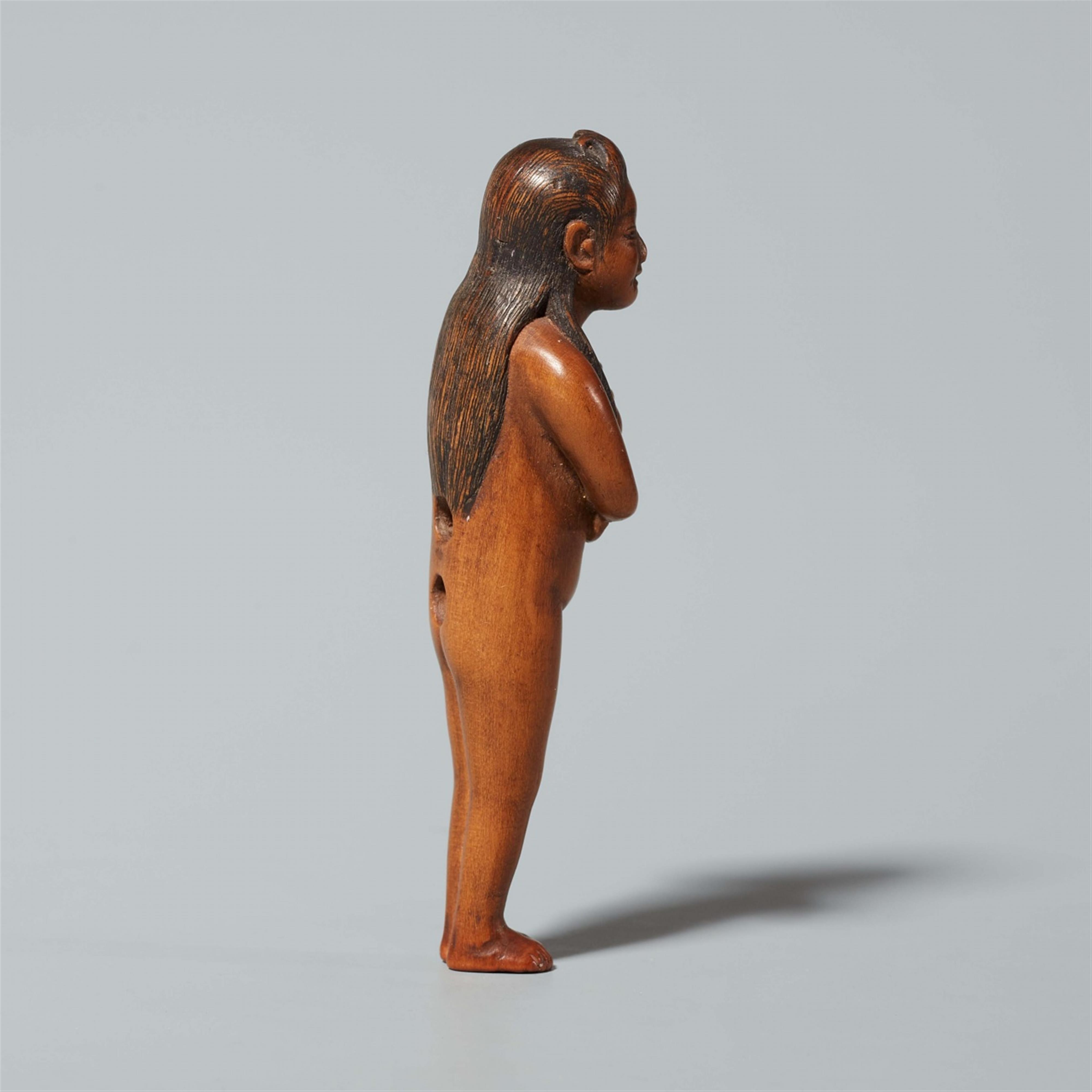 A wood netsuke of a young fishing girl. Second half 19th century - image-2