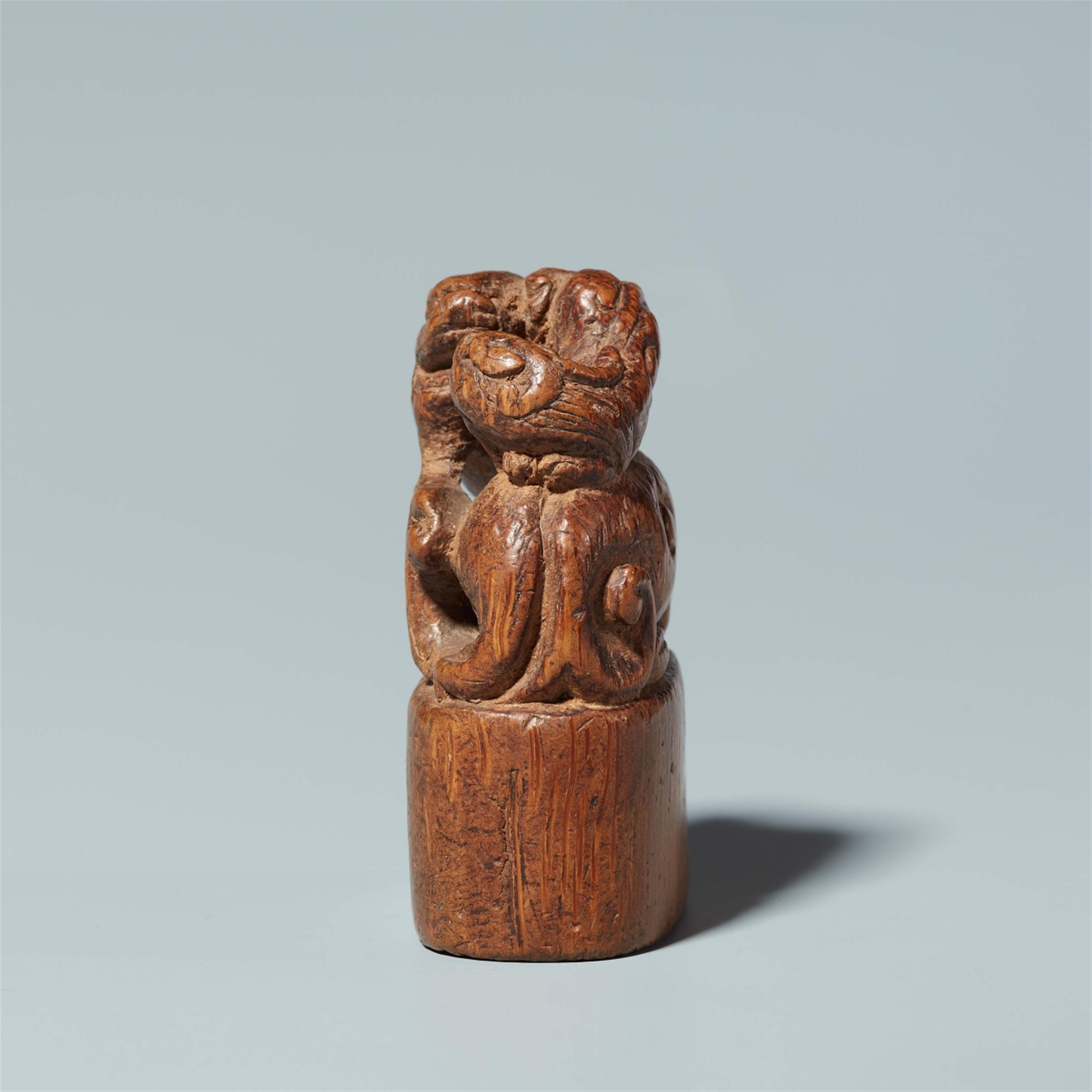 A bamboo seal netsuke. 18th/19th century - image-4