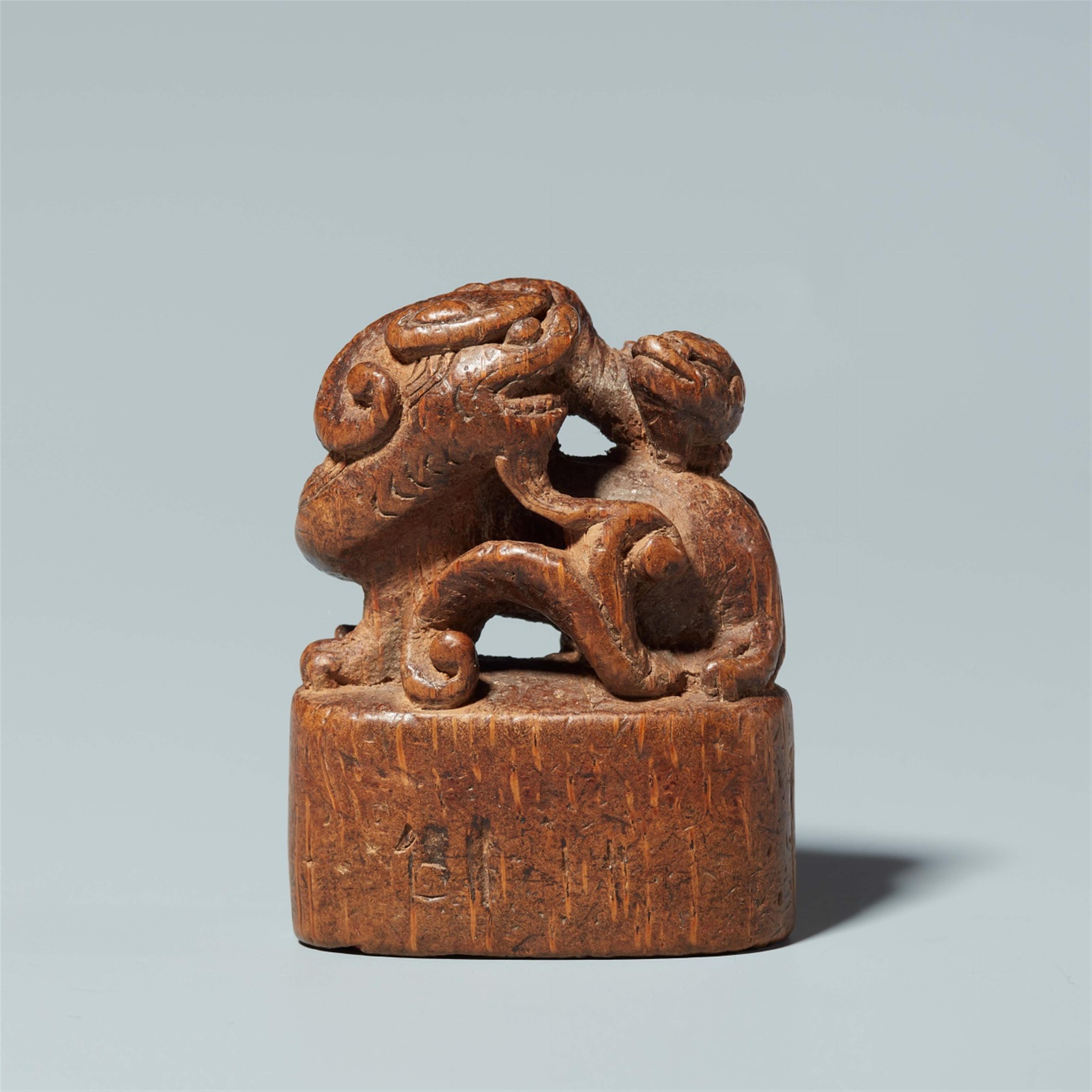 A bamboo seal netsuke. 18th/19th century - image-1