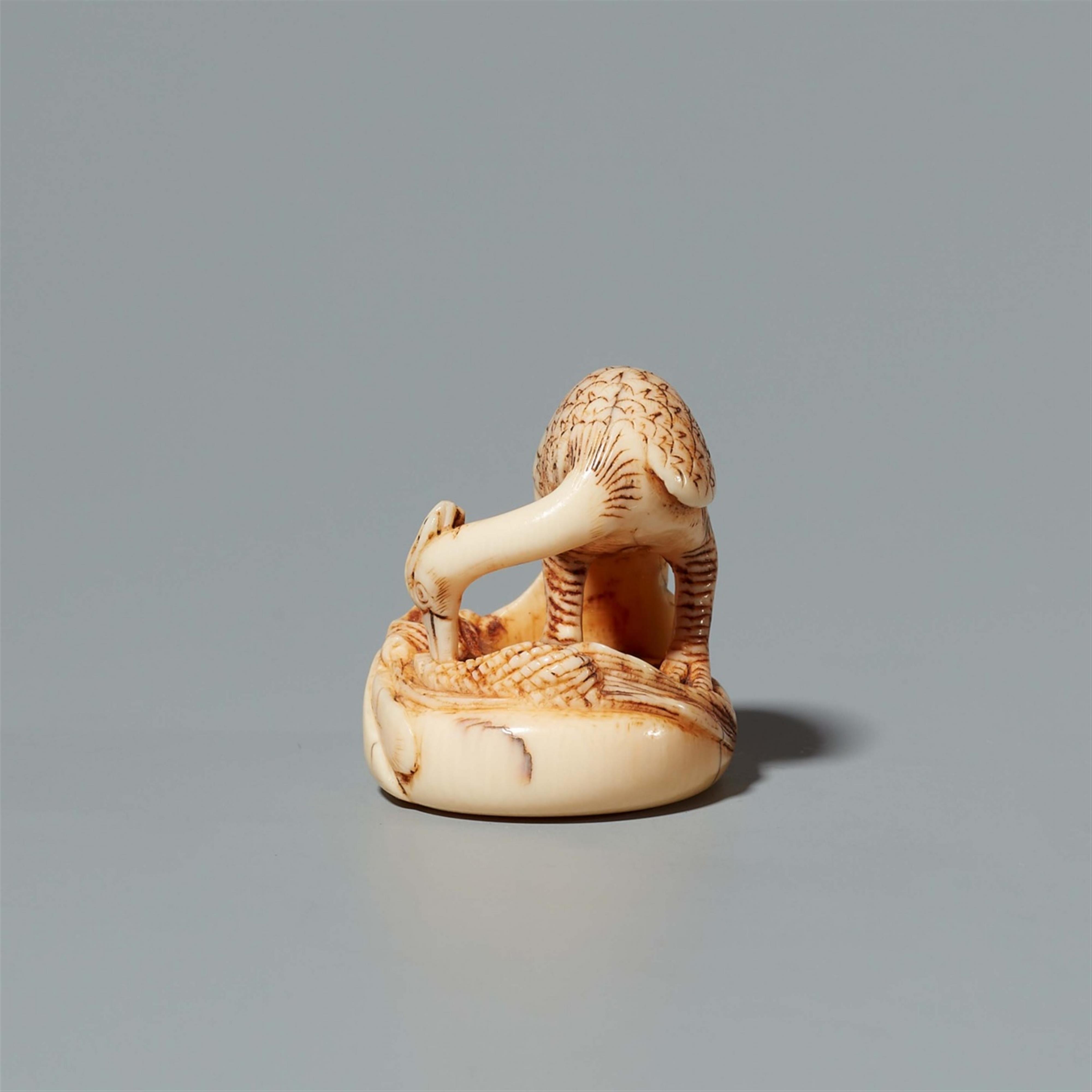 An ivory netsuke of a pheasant. Early 19th century - image-2