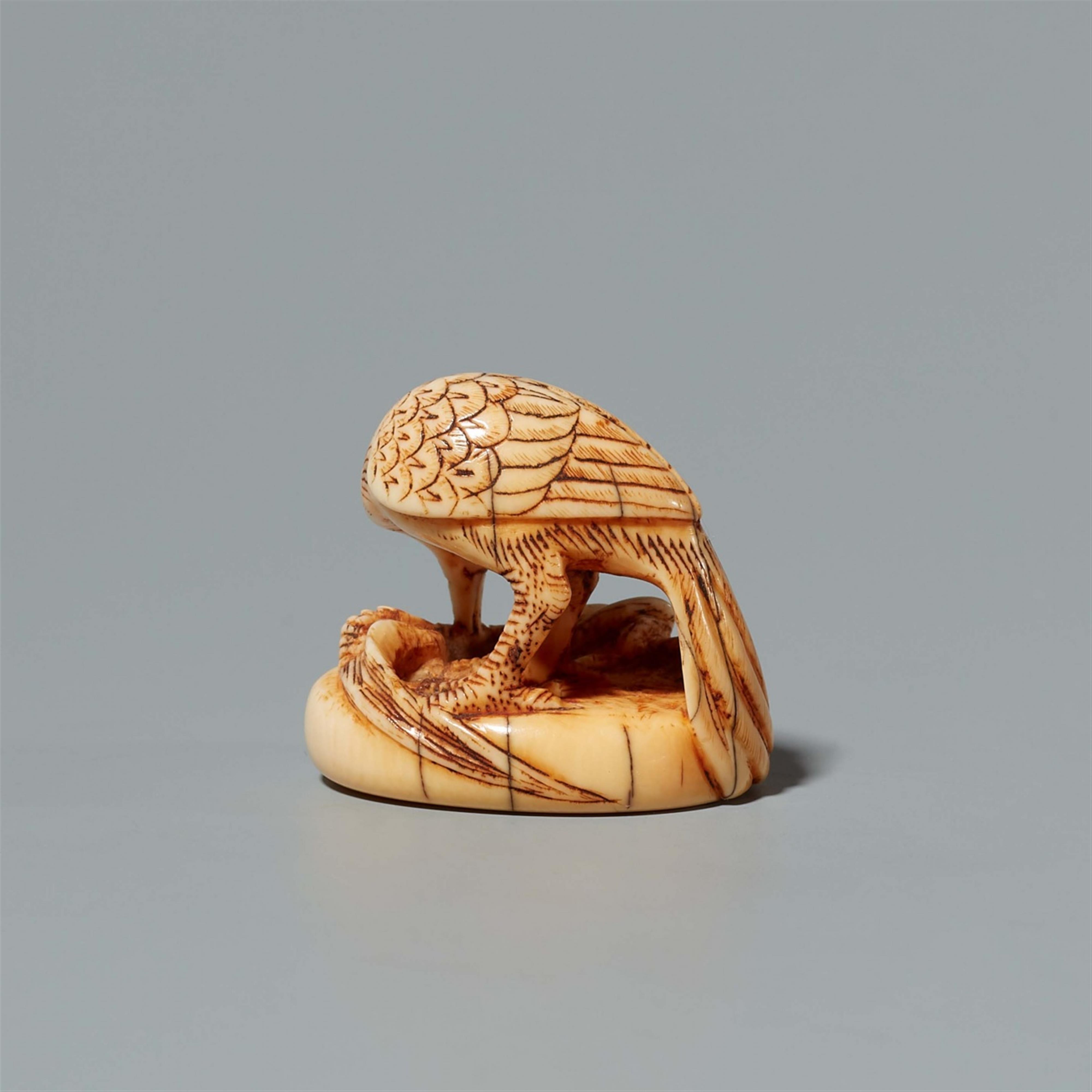 An ivory netsuke of a pheasant. Early 19th century - image-3