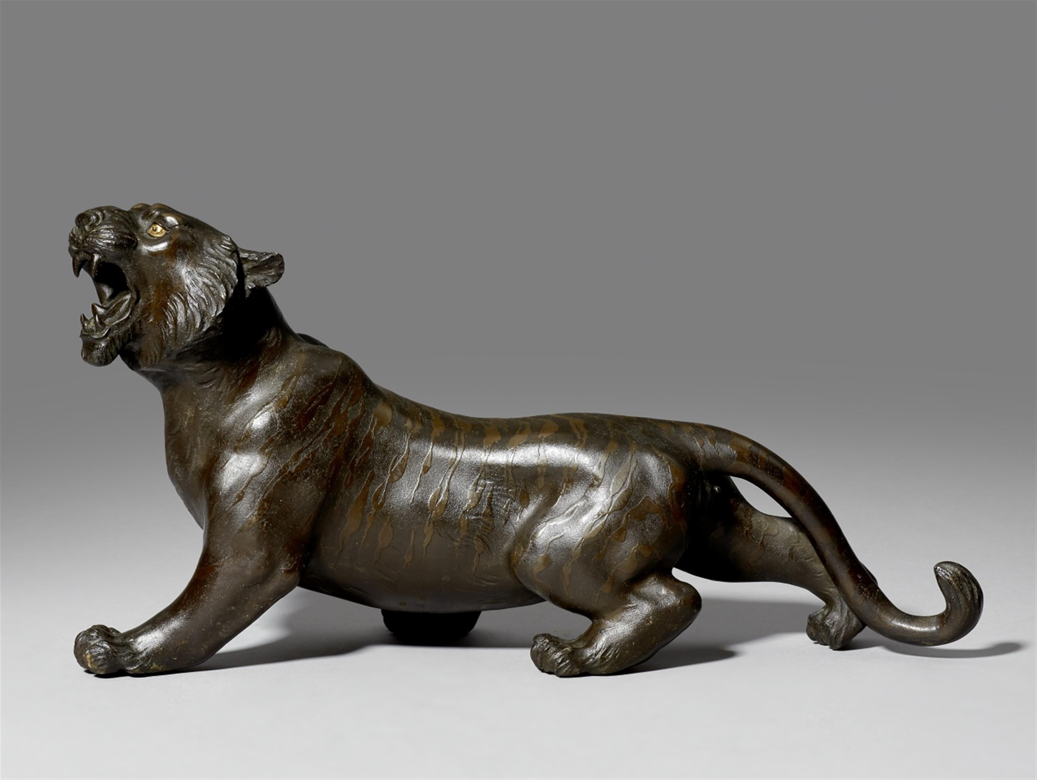 A bronze model of a striding tiger. Late 19th century - image-1