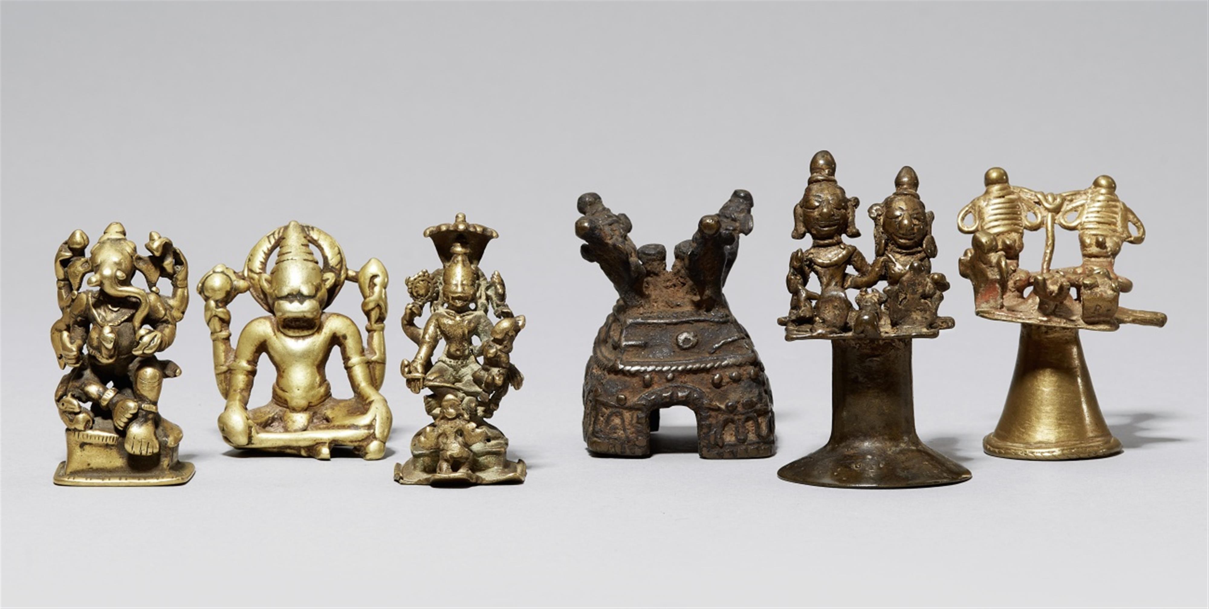 Three Central Indian copper alloy figures. 17th/19th century - image-1