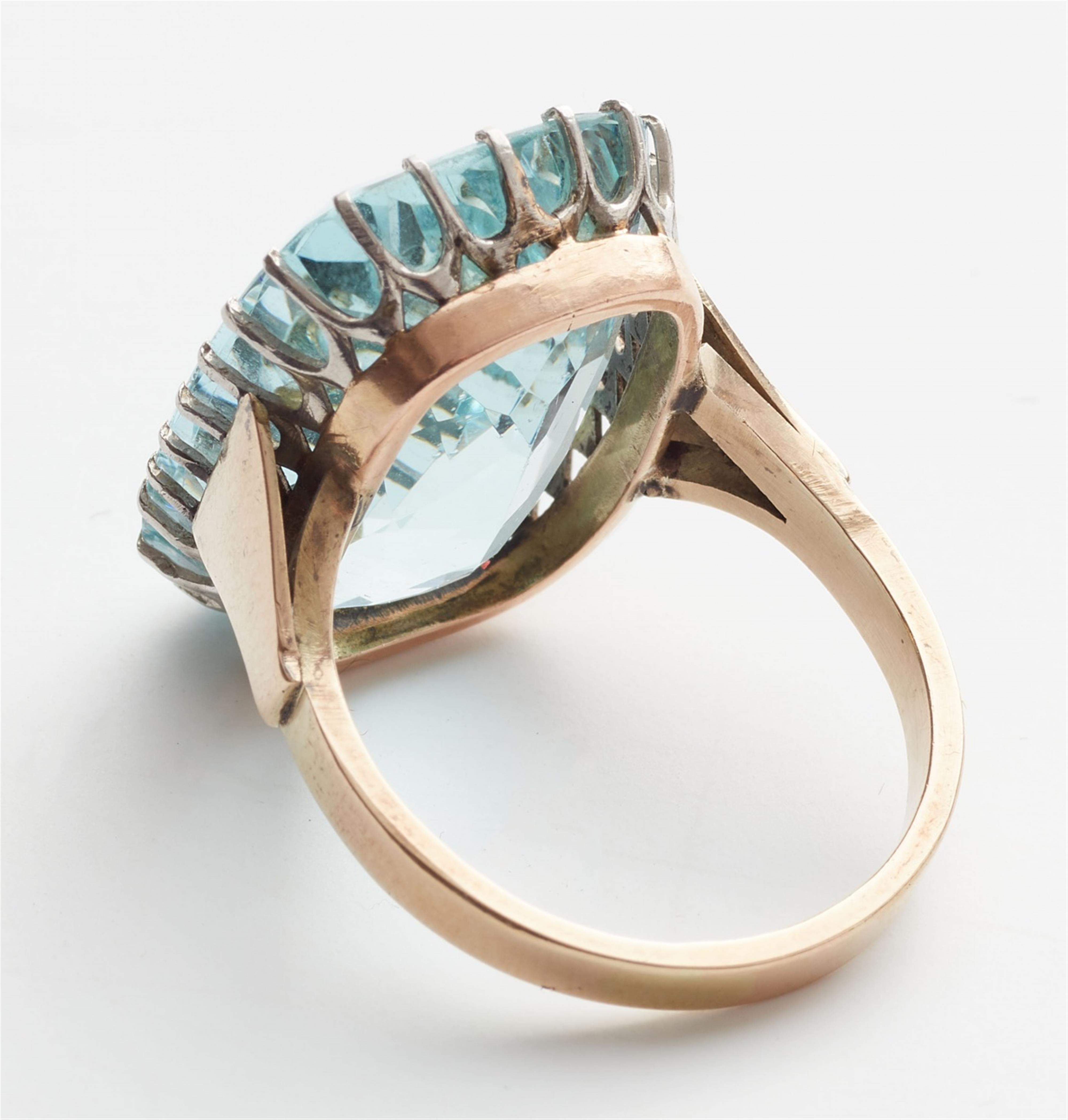 A 14k rose gold aquamarine ring - image-2