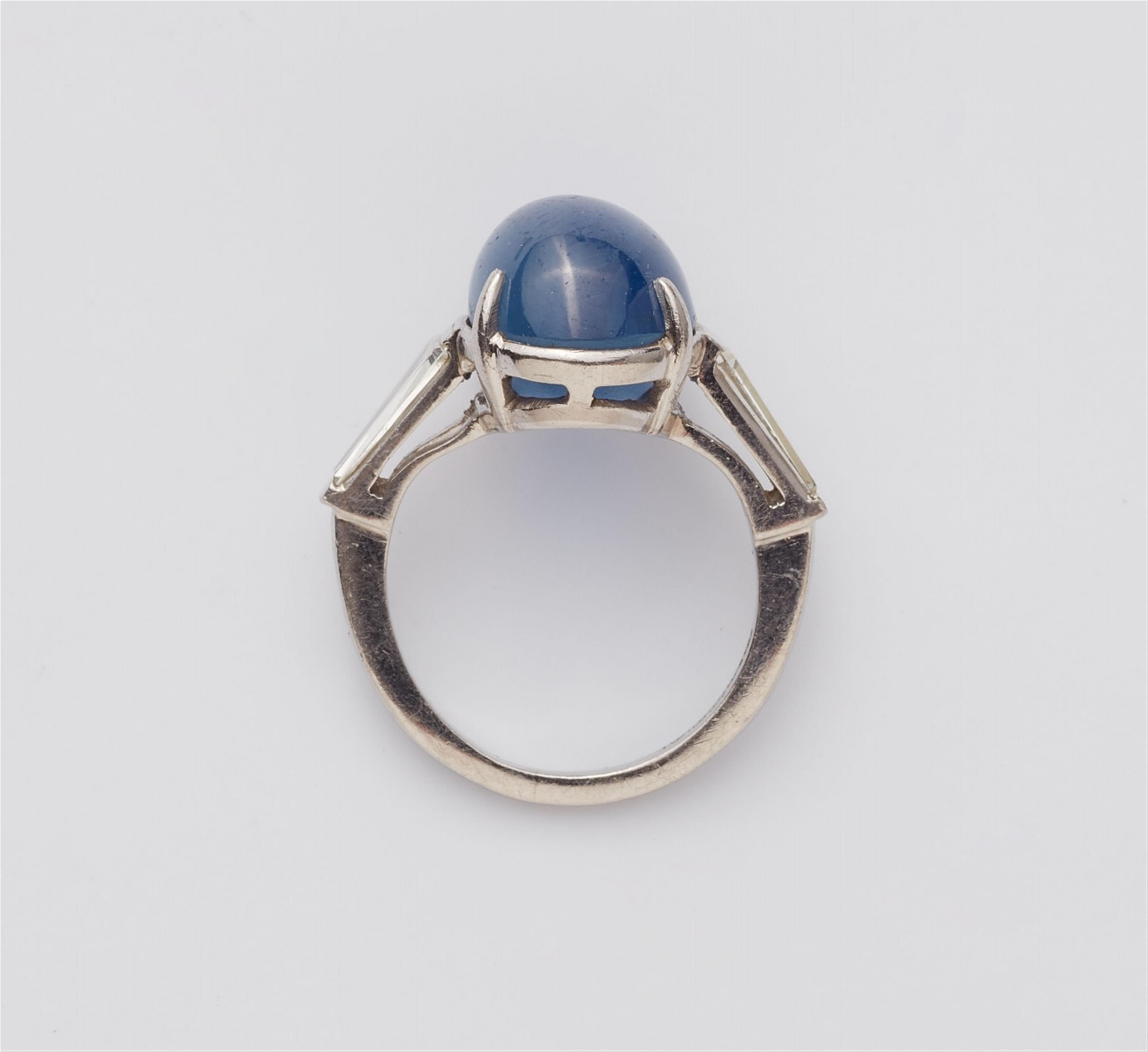 Ring mit Ceylon-Sternsaphir - image-2