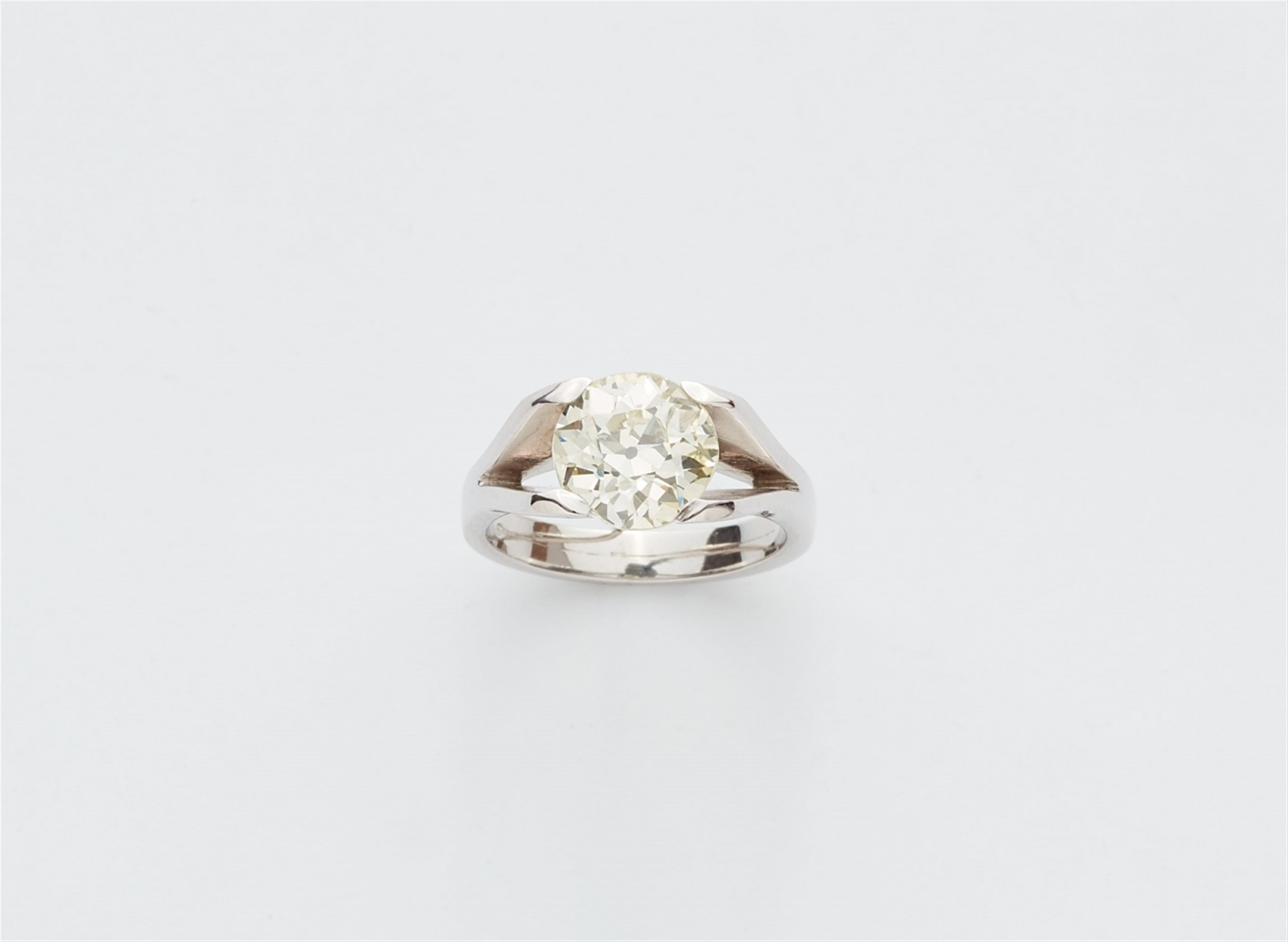 A platinum diamond solitaire ring - image-1