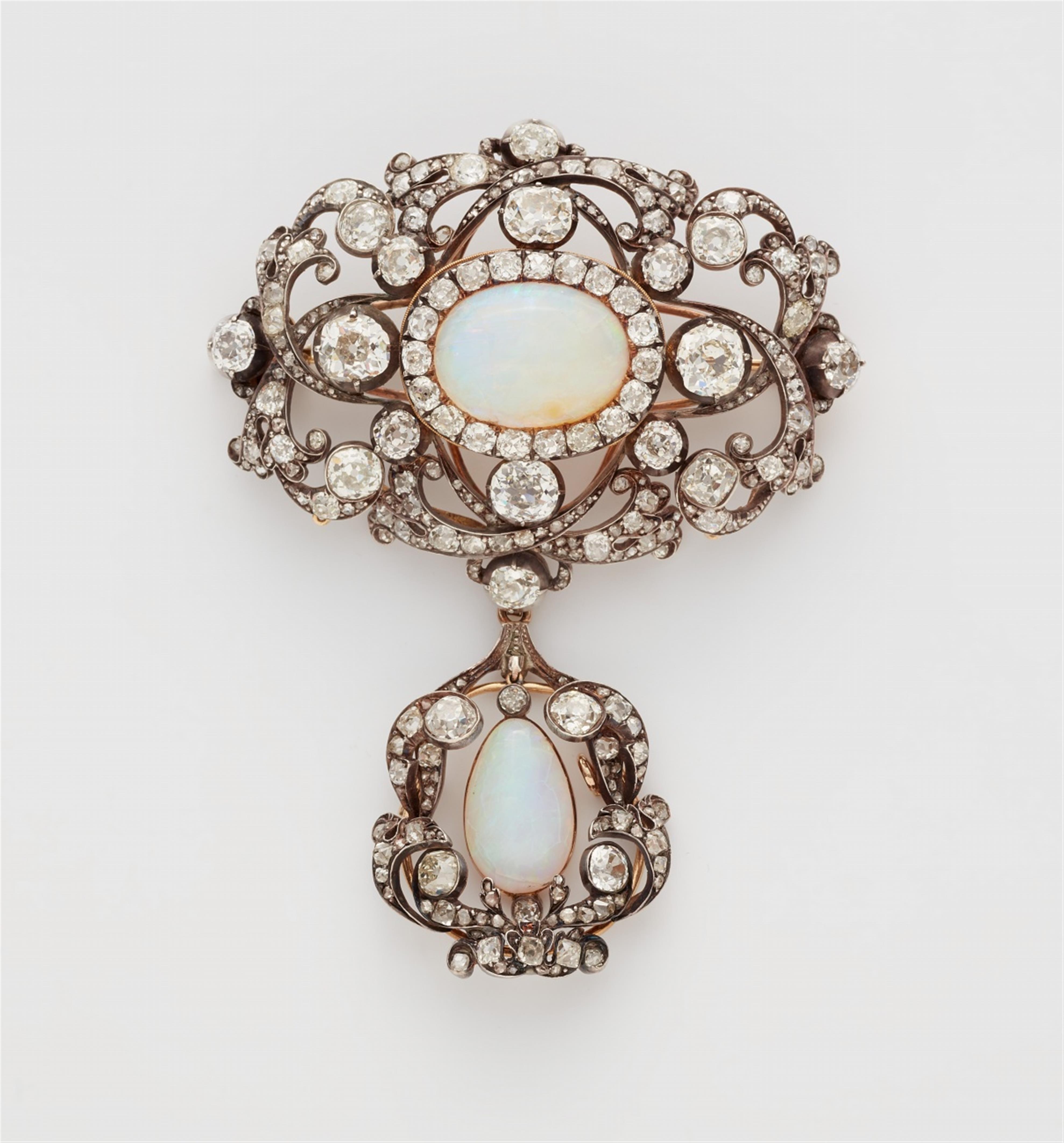 A courtly opal brooch - image-1