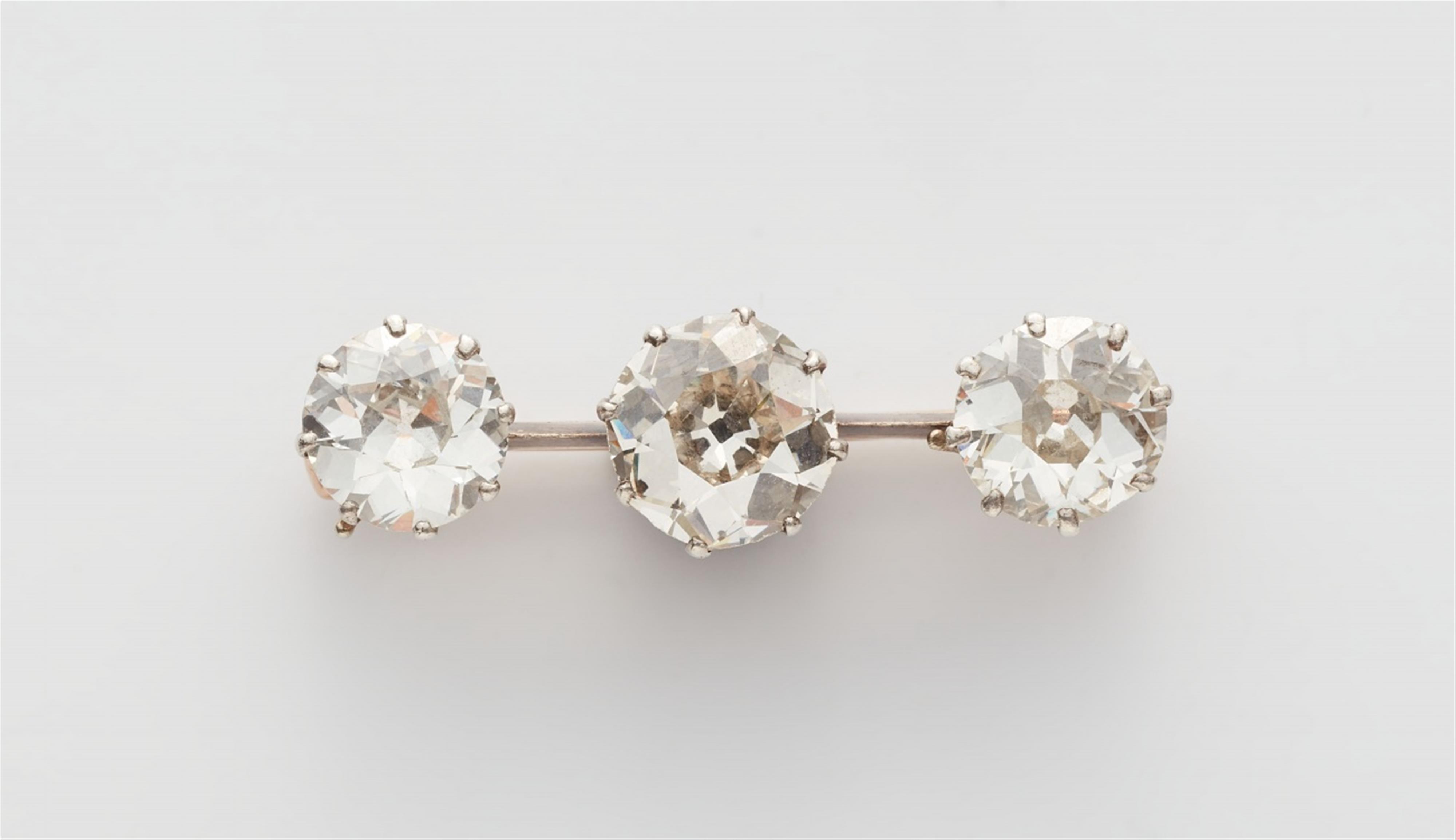 A diamond pin brooch - image-1