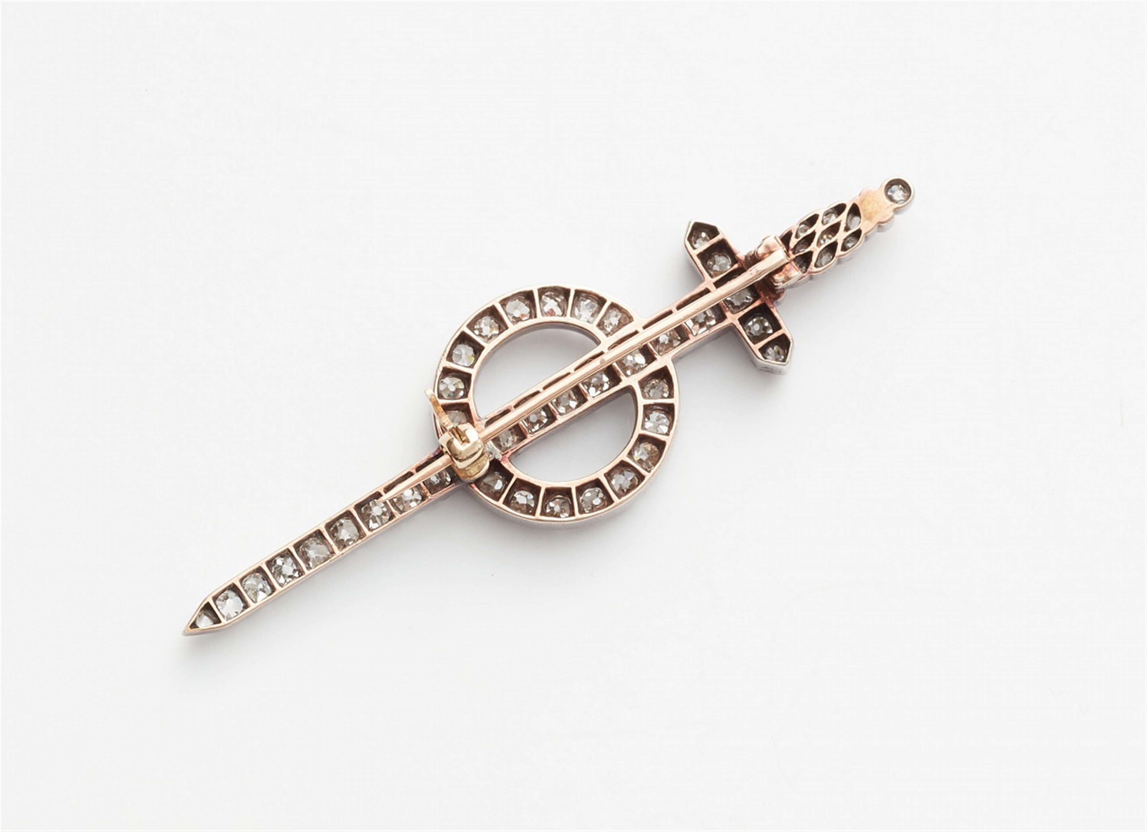 A Victorian diamond pin brooch - image-2