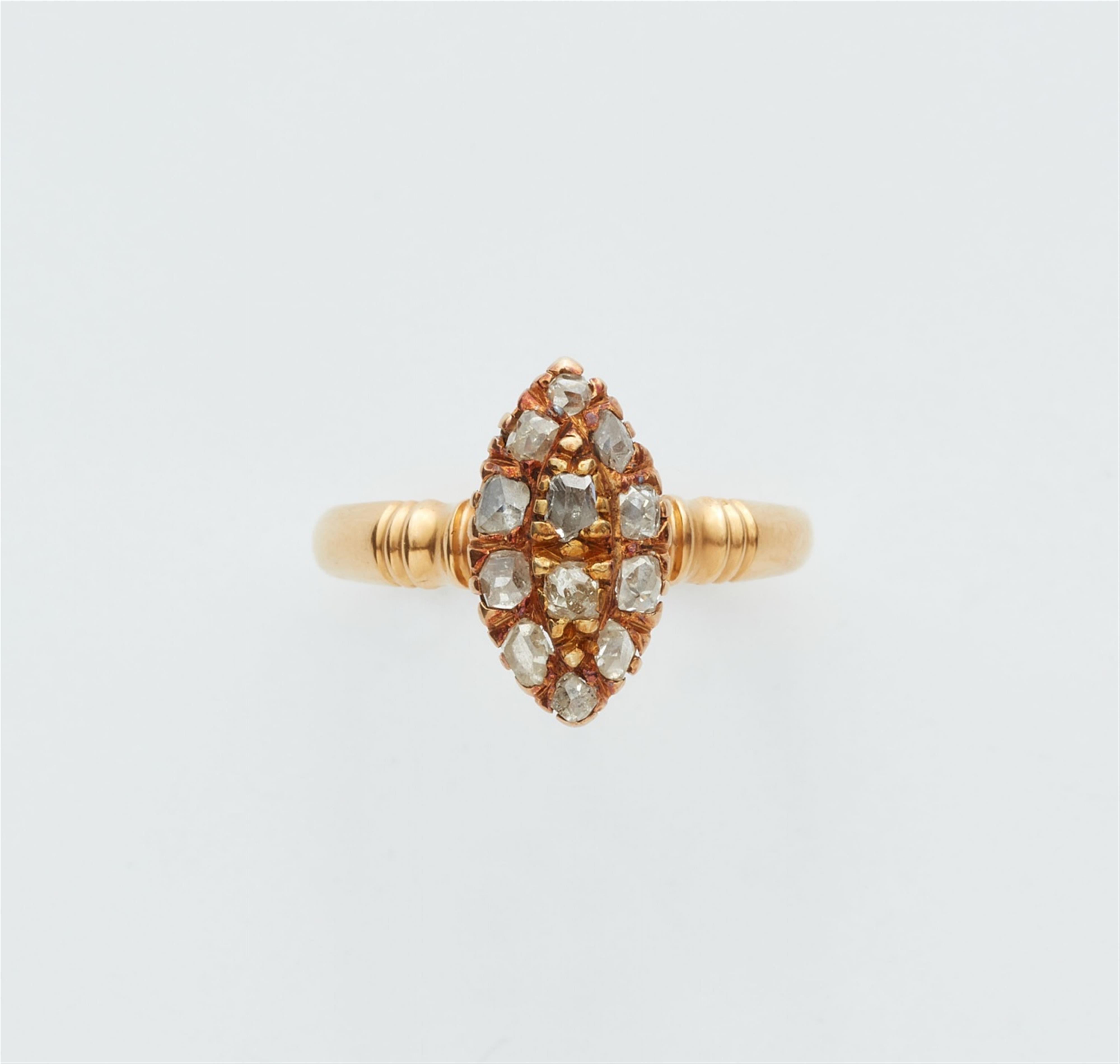 A 14k gold diamond ring - image-1