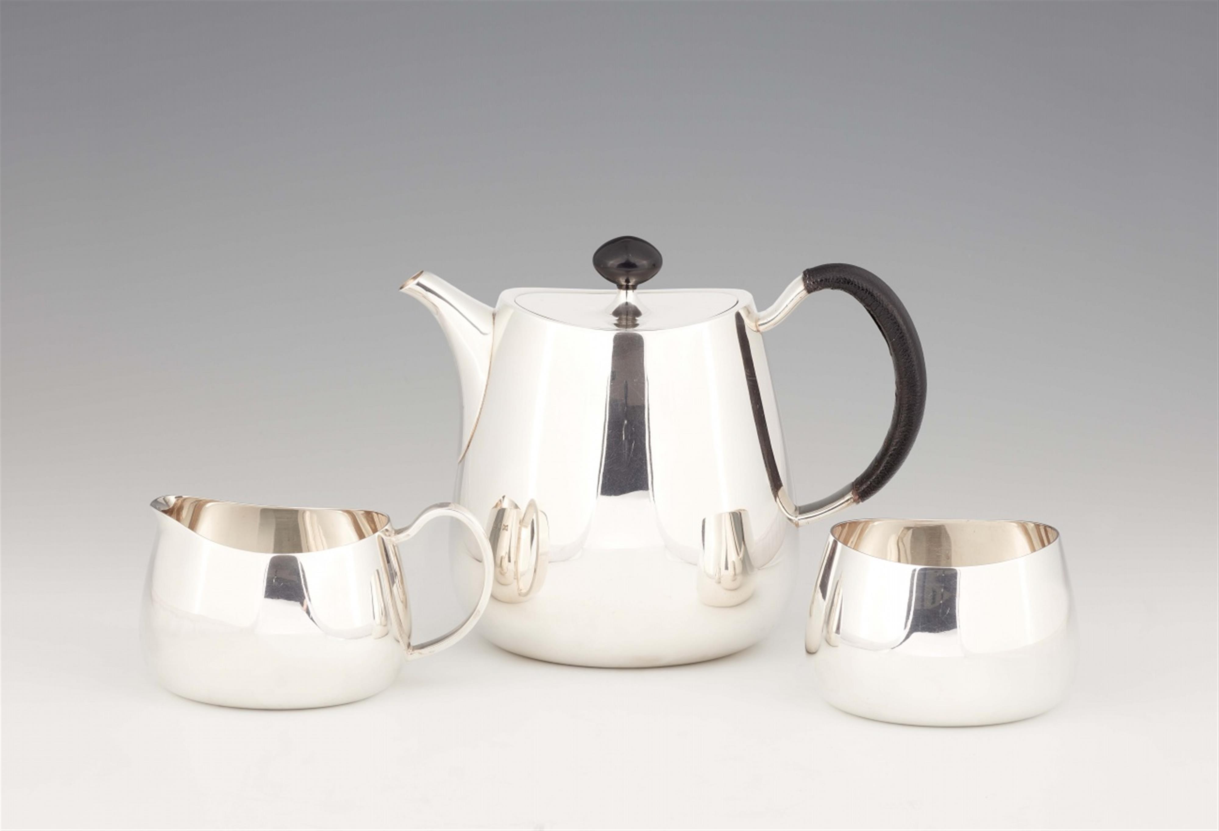 A Sheffield silver tea service "Pride" - image-1