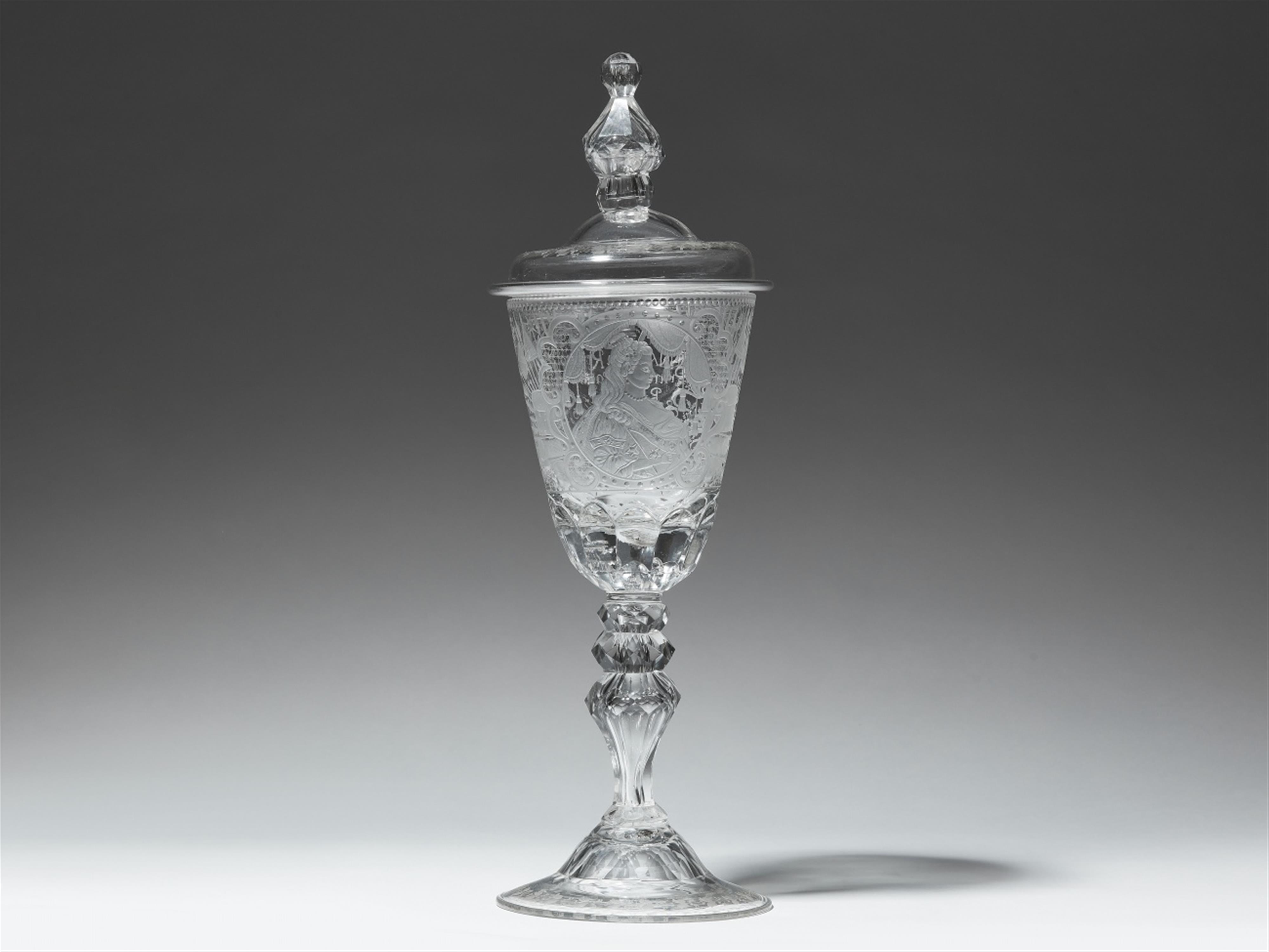 An important Lauenstein glass goblet and cover commemorating Queen Anne - image-1