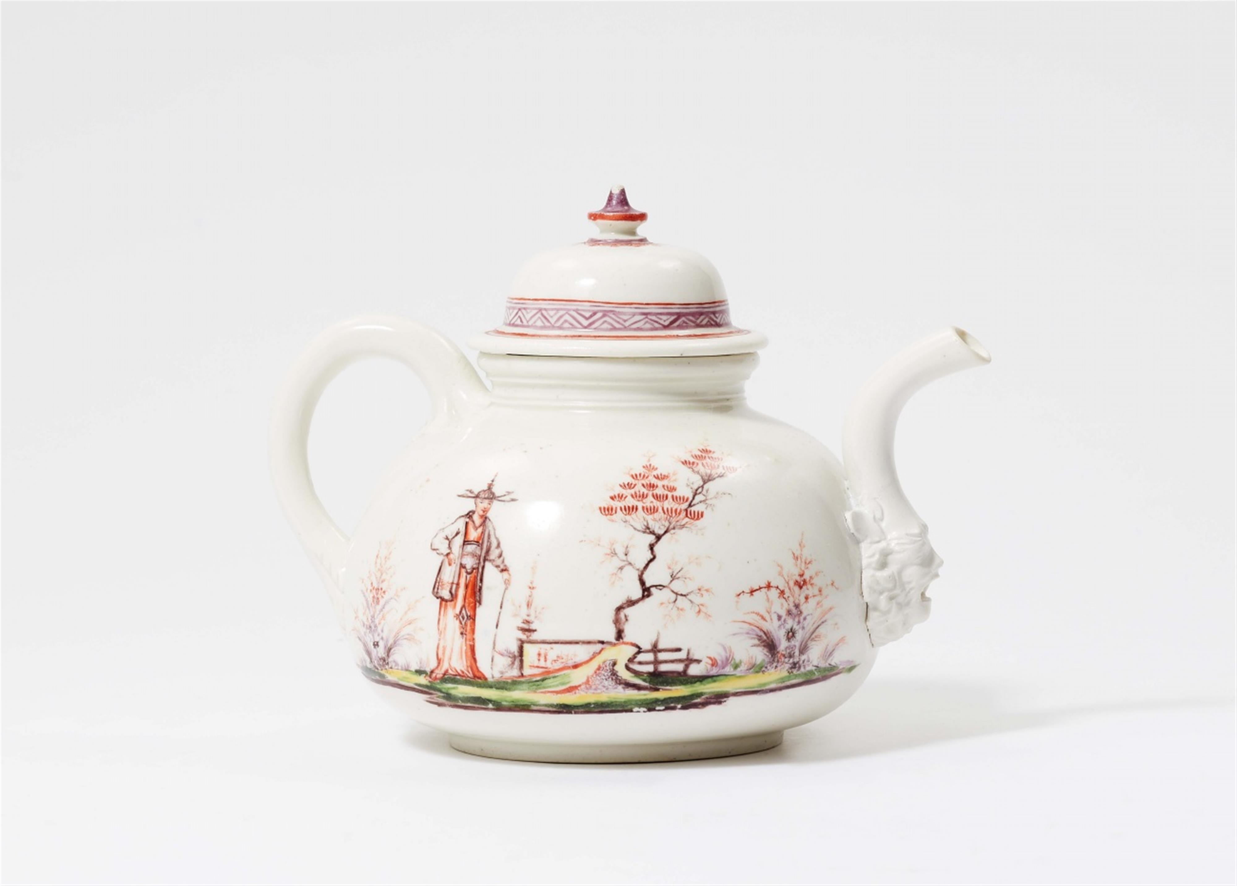 Frühe Teekanne mit Chinoiserie - image-1