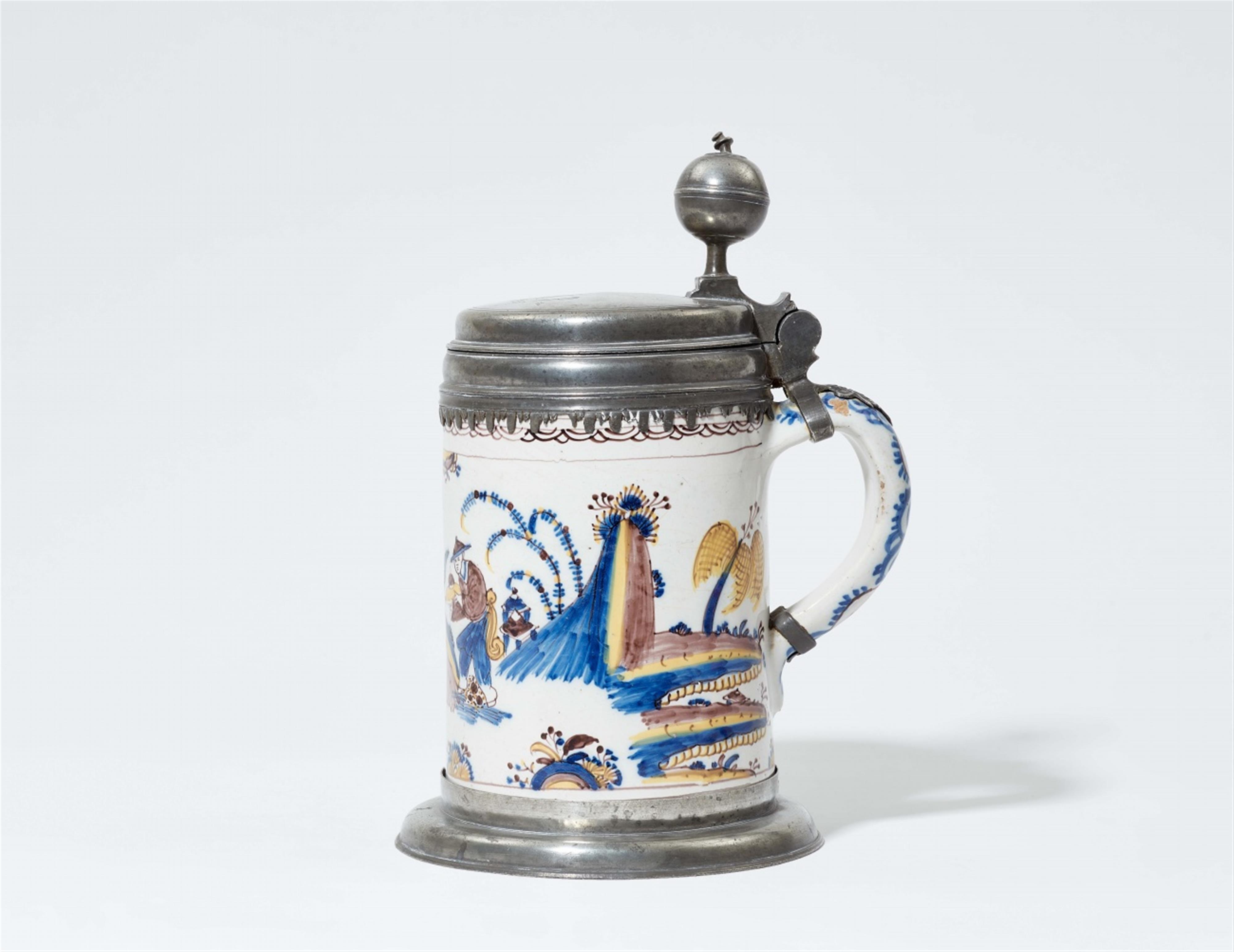 A Braunschweig faience tankard with Chinoiserie decor - image-2
