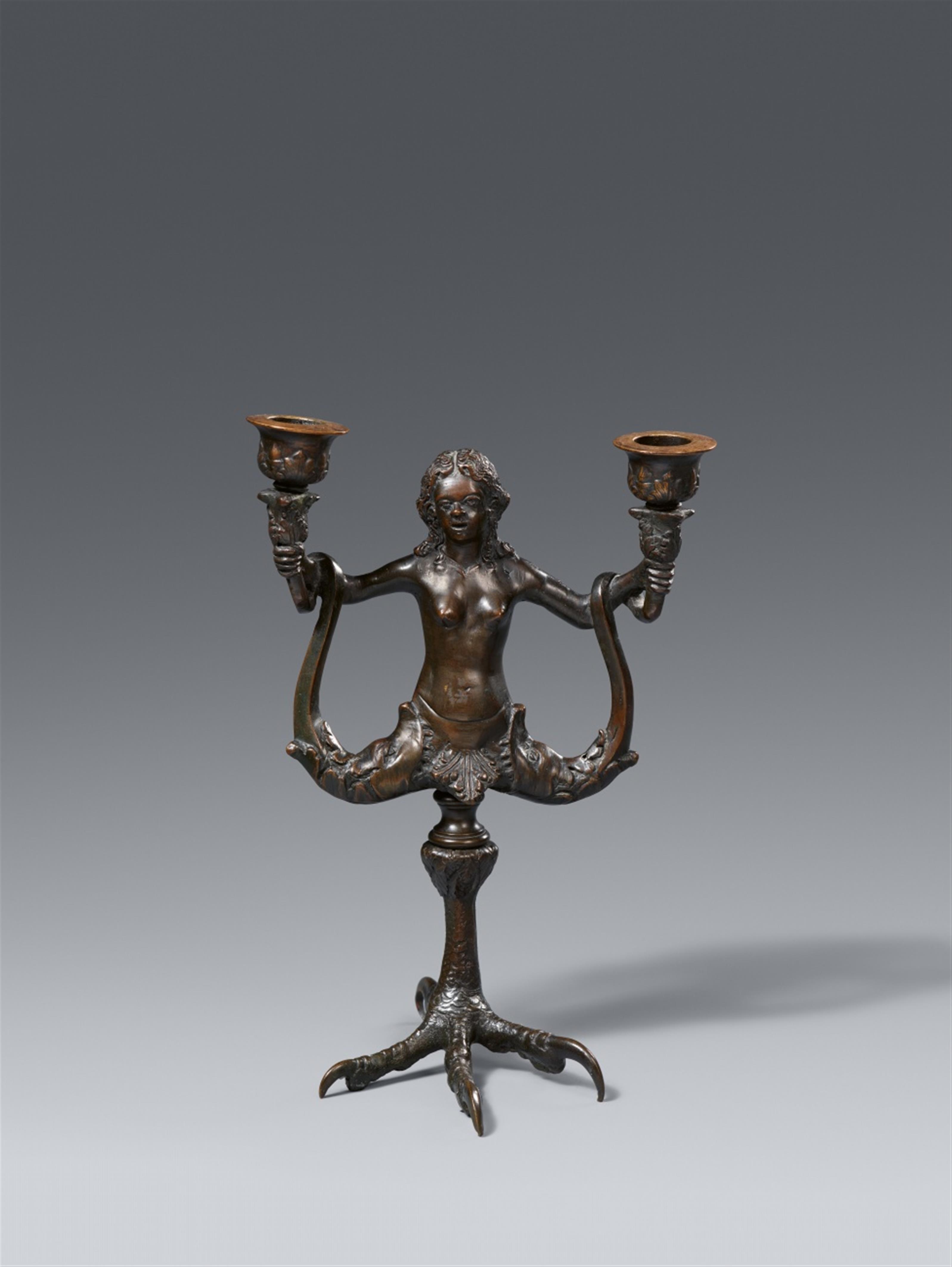 Northern Italy 16. Jahrhundert - A 16th century North Italian cast bronze model of a nereid - image-1