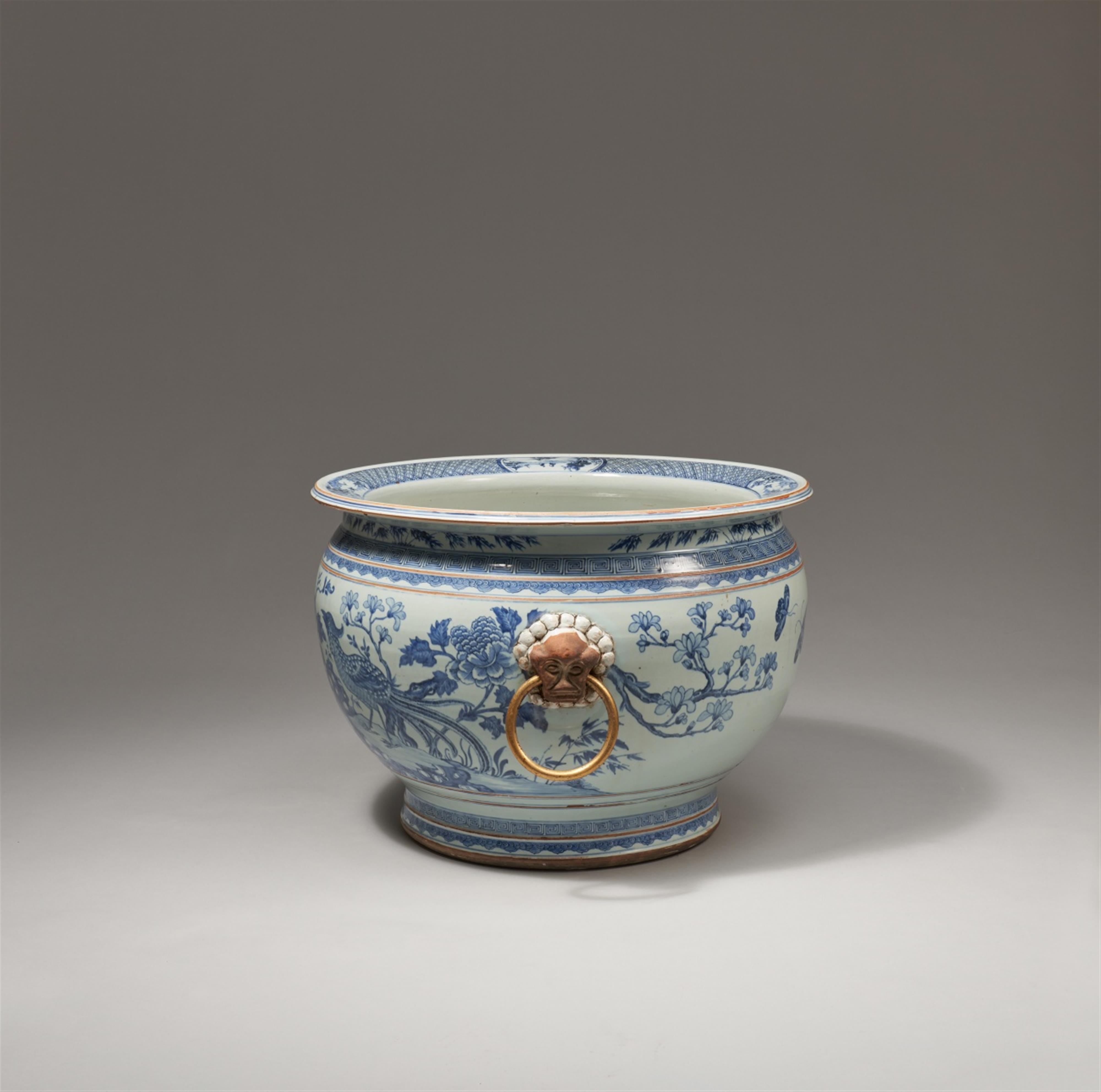 A large blue and white jardinière. Mid 18th century - image-2