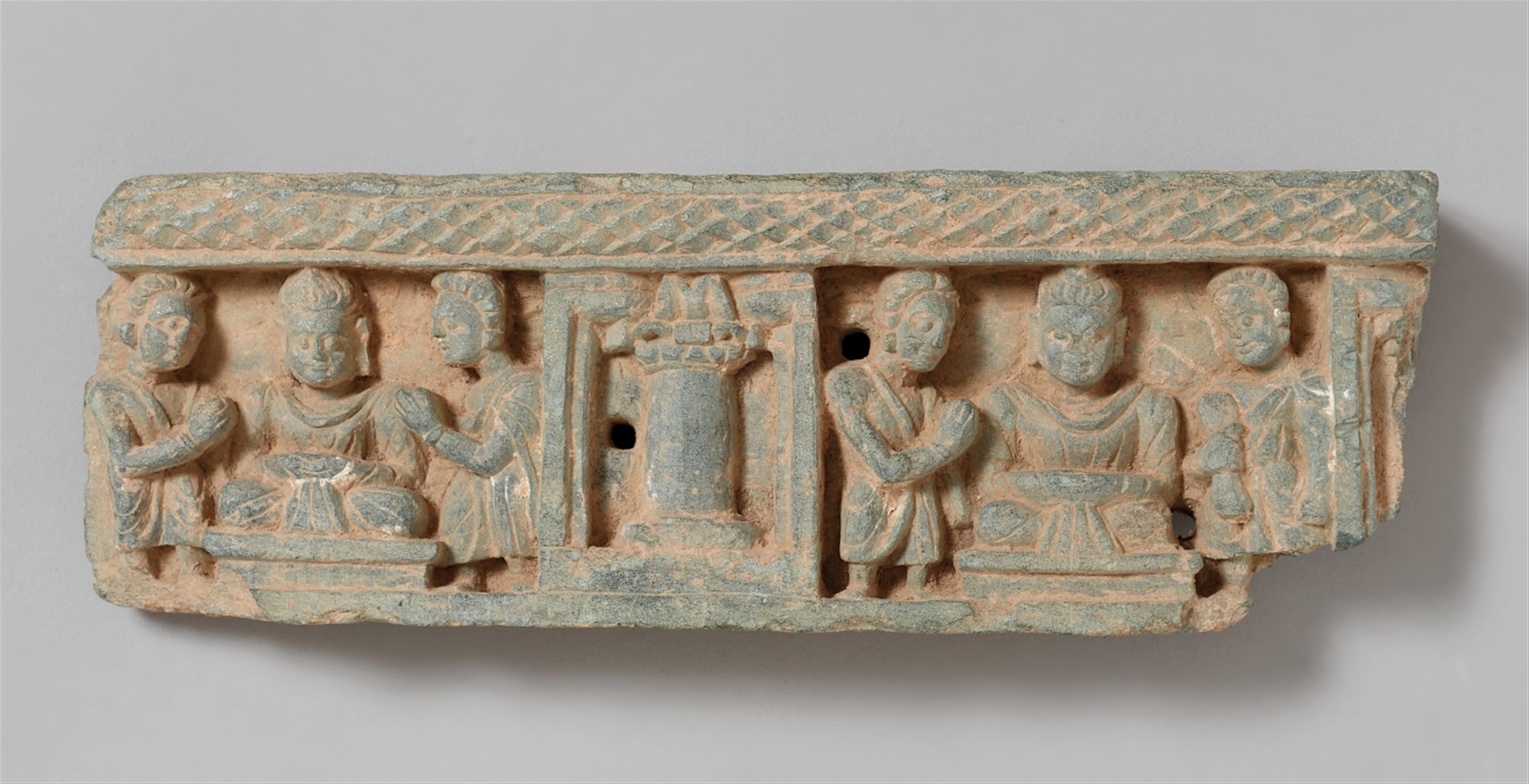 A Gandhara greenish stone architectural frieze fragment. Pakistan. 2nd/4th century - image-1