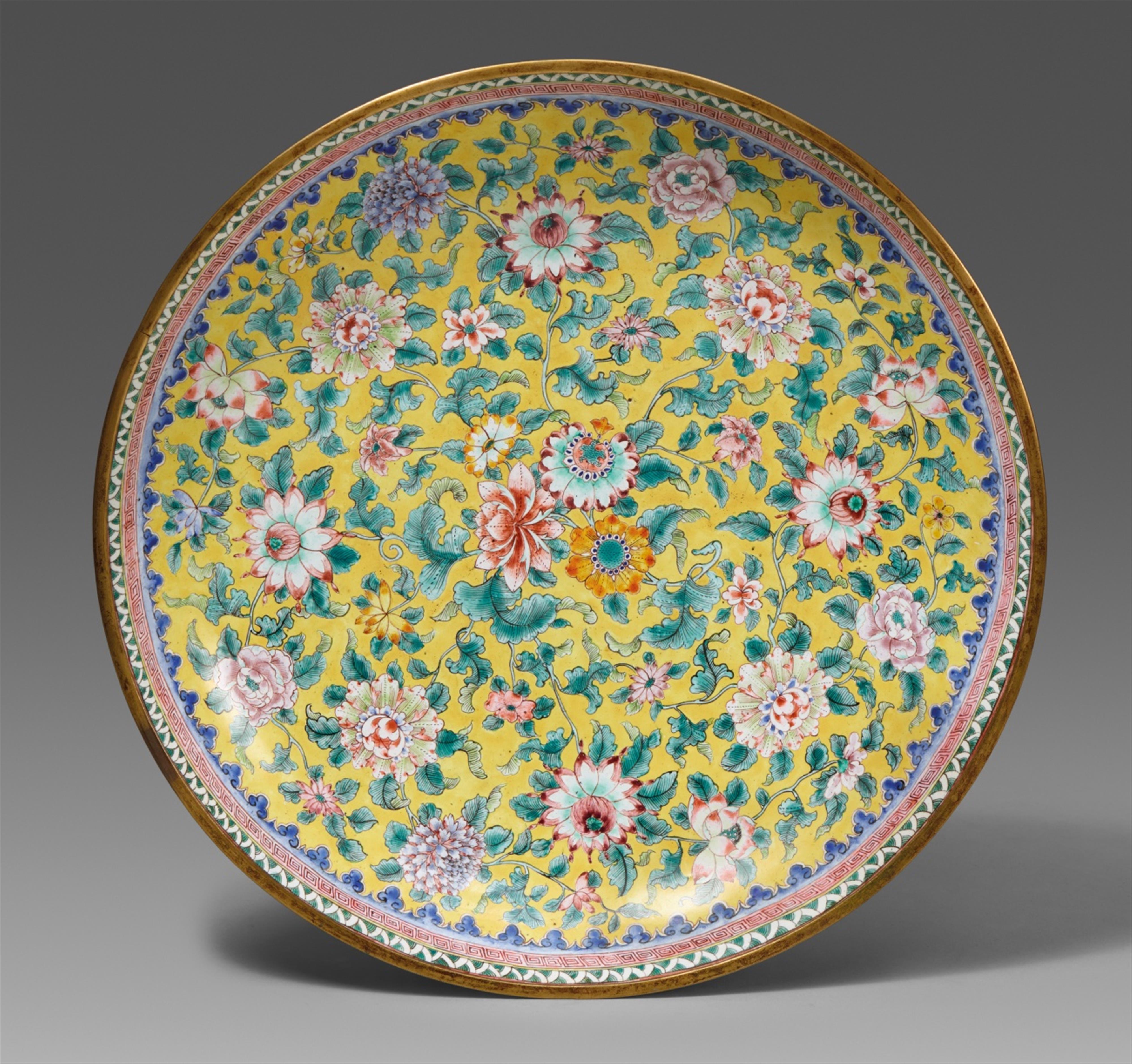 A painted enamel on copper dish. 19th century - image-1