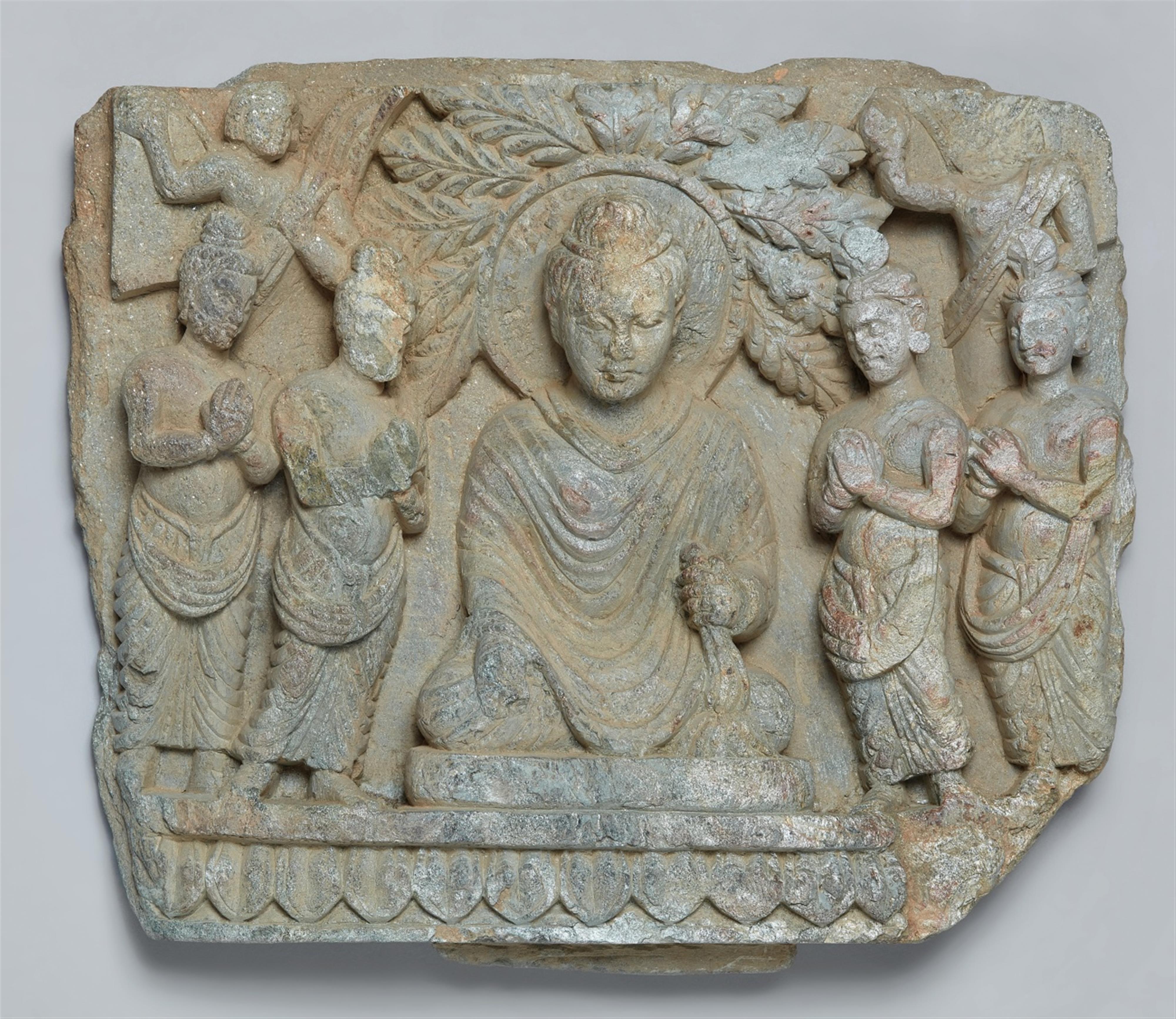 Architekturfragment. Silbriggrauer Schist. Pakistan, Gandhara. Wohl 2./3. Jh. - image-1