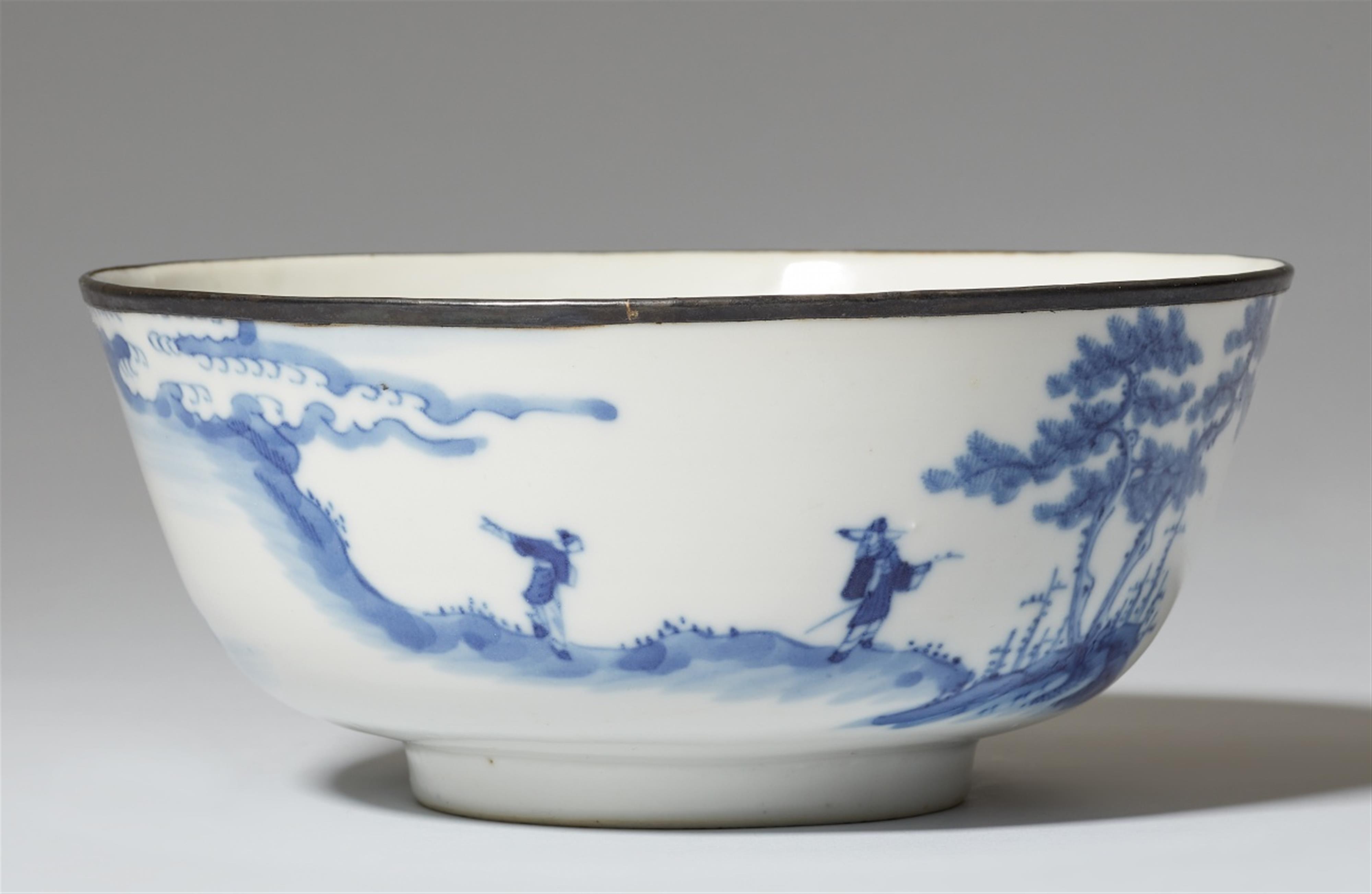 A blue and white bowl for the Vietnamese market. 19th century - image-1