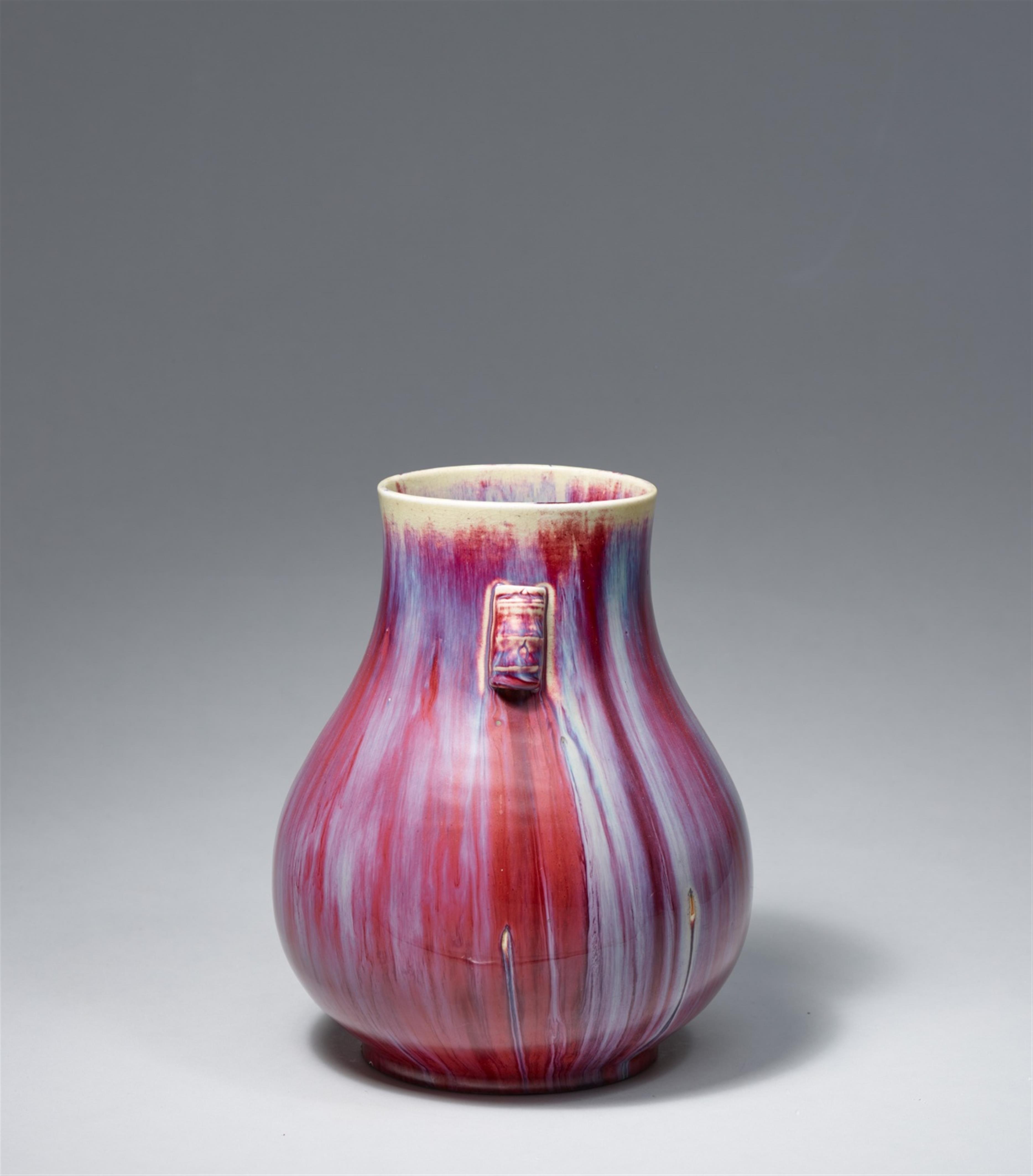 A large flambé-glazed hu vase. 19th/20th century - image-3