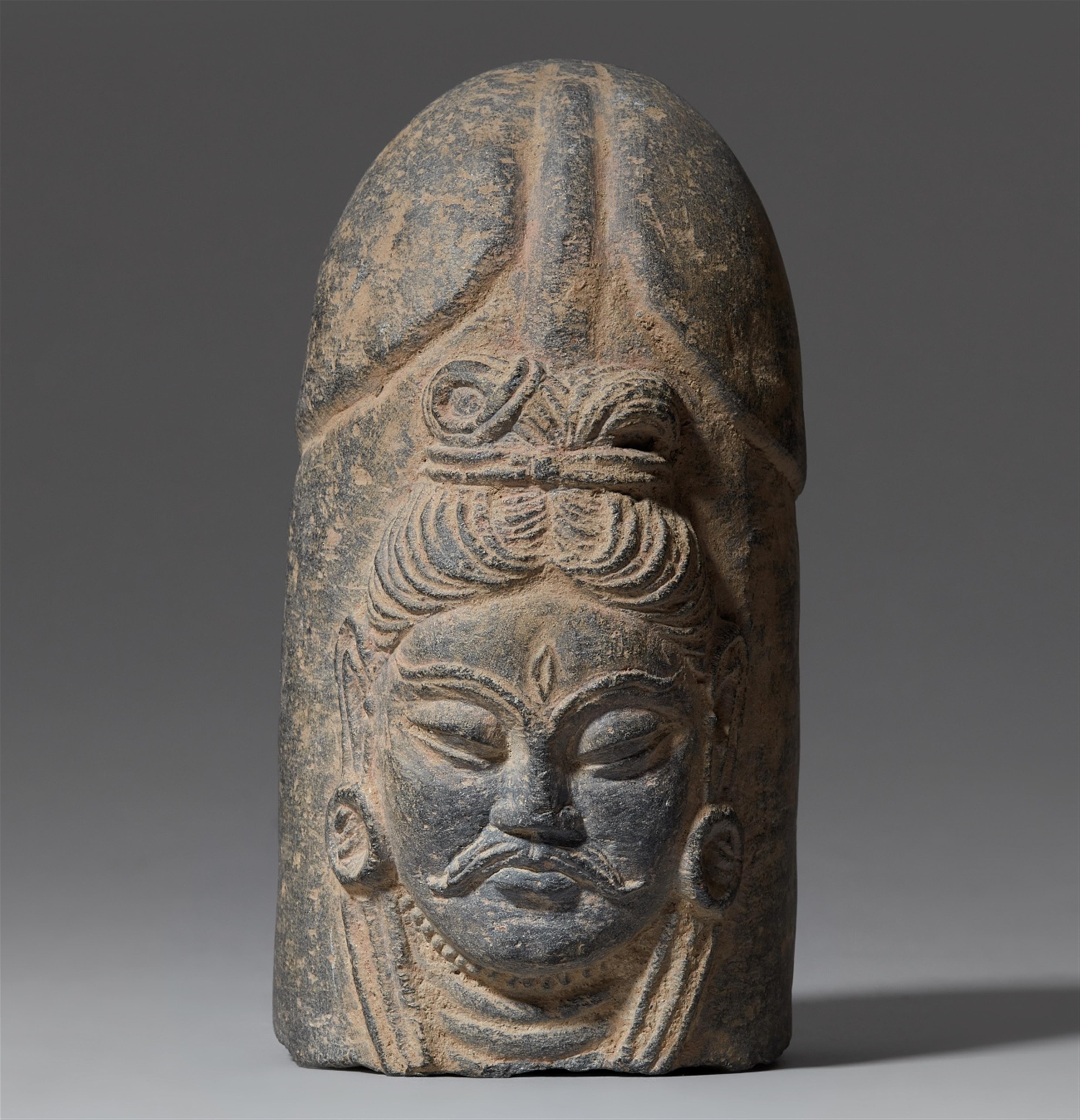 A North Indian grey shist ekamukhalinga. Possibly 4th/5th century - image-1