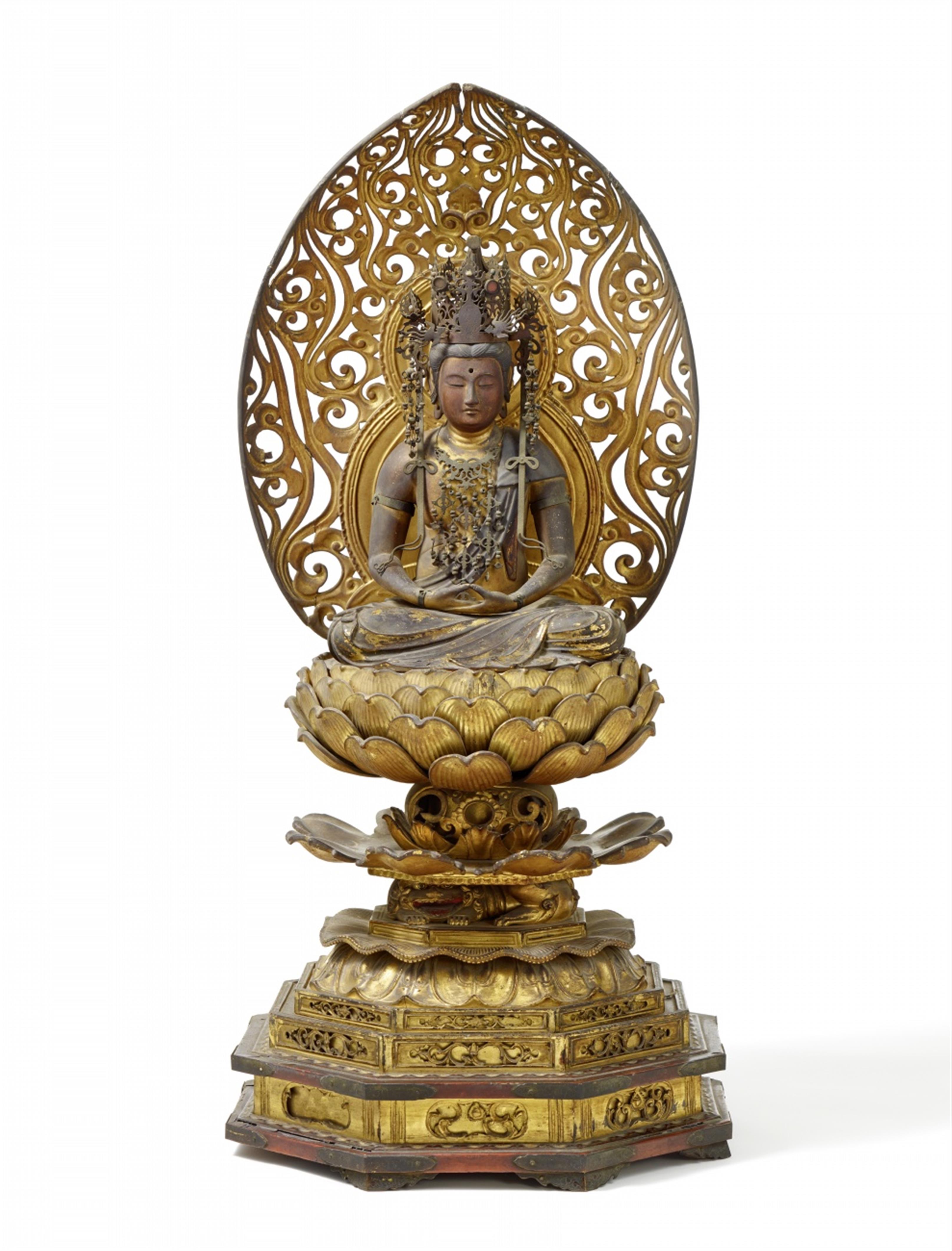 A large lacquered and gilded wood figure of Miroku Bosatsu. Edo period, 18th century or earlier - image-1