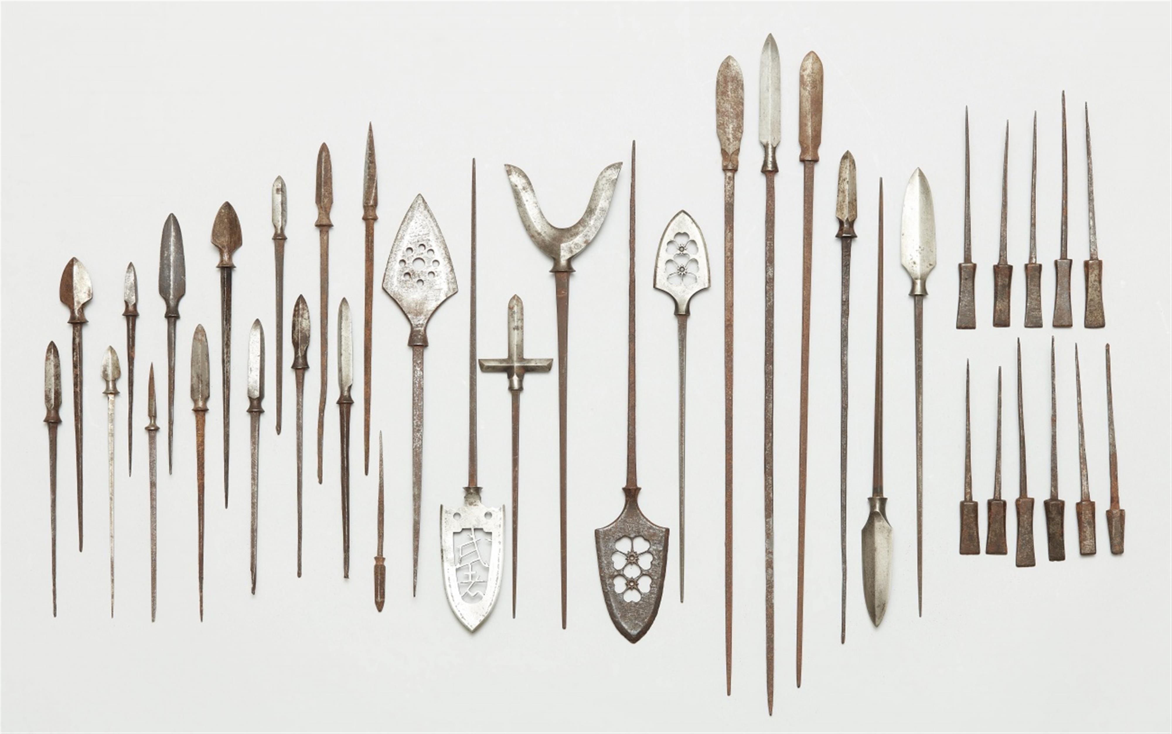 38 Arrowheads (yanone). Iron. 18th/19th century - image-2