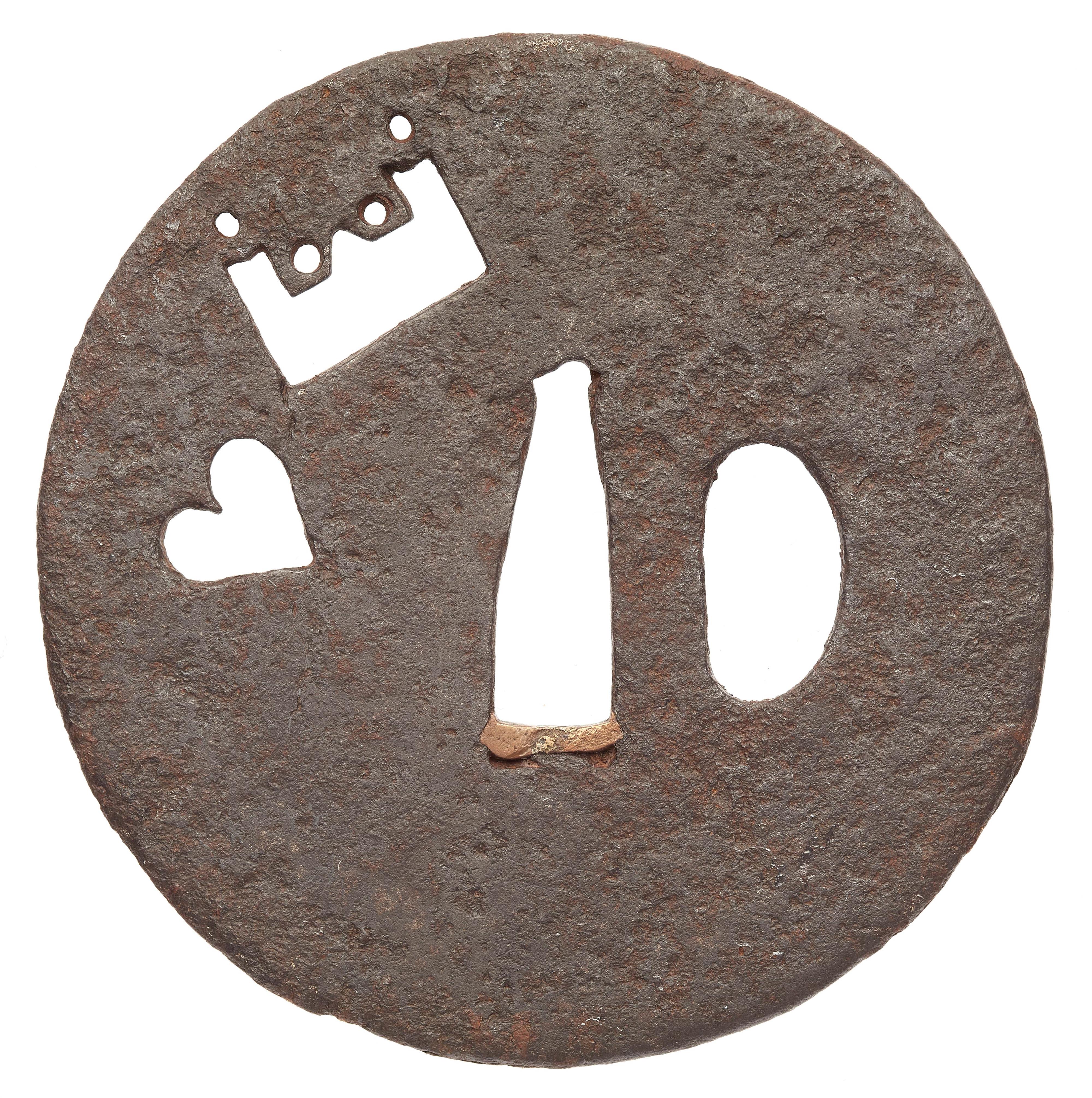 A tôshô iron tsuba. 16th century - image-2