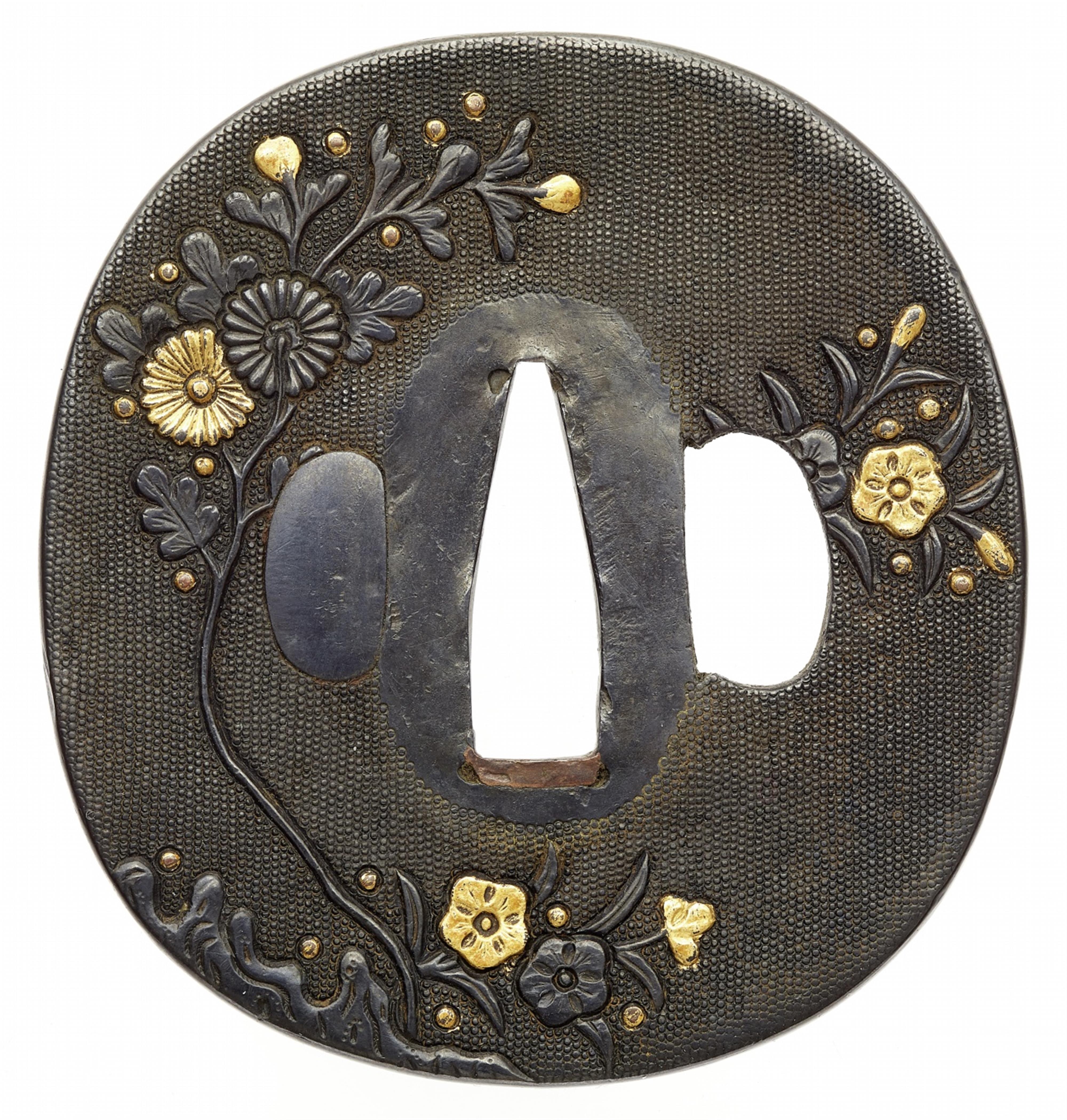 A ko kinkô shakudô tsuba. Late 16th century - image-1