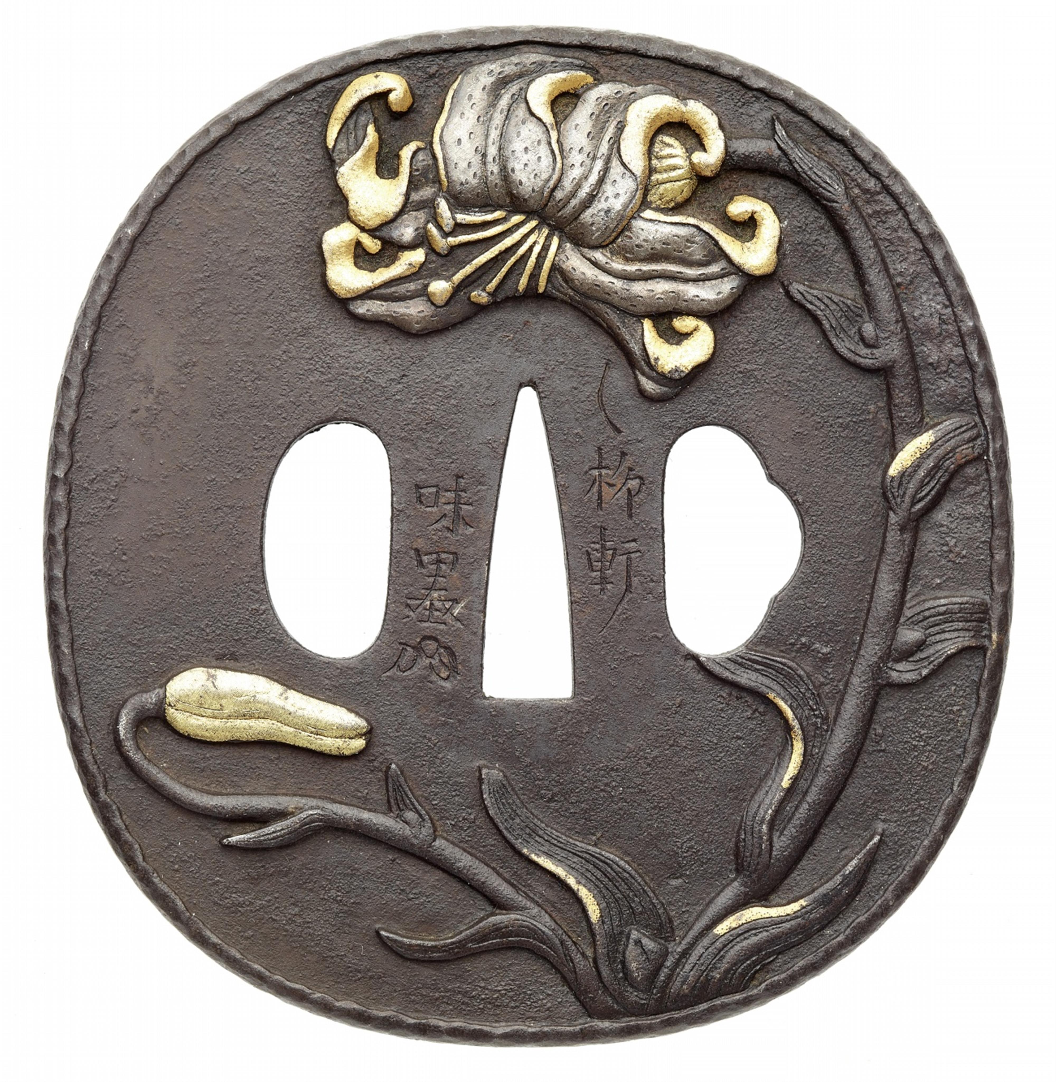 A large iron tsuba. 18th century - image-1