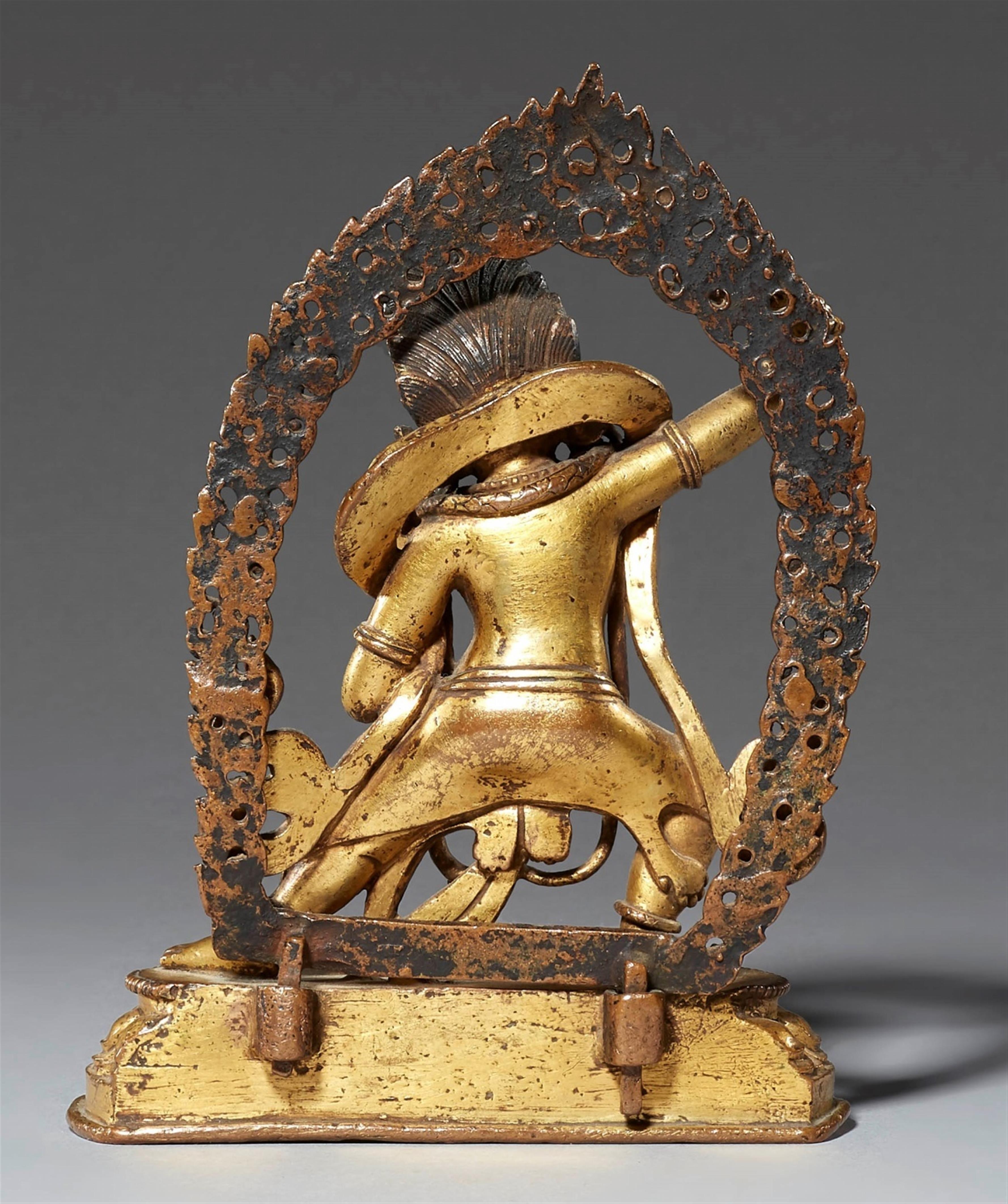 A Tibetan or Nepalese gilt bronze figure of Vajrapani. 17th/18th century - image-2