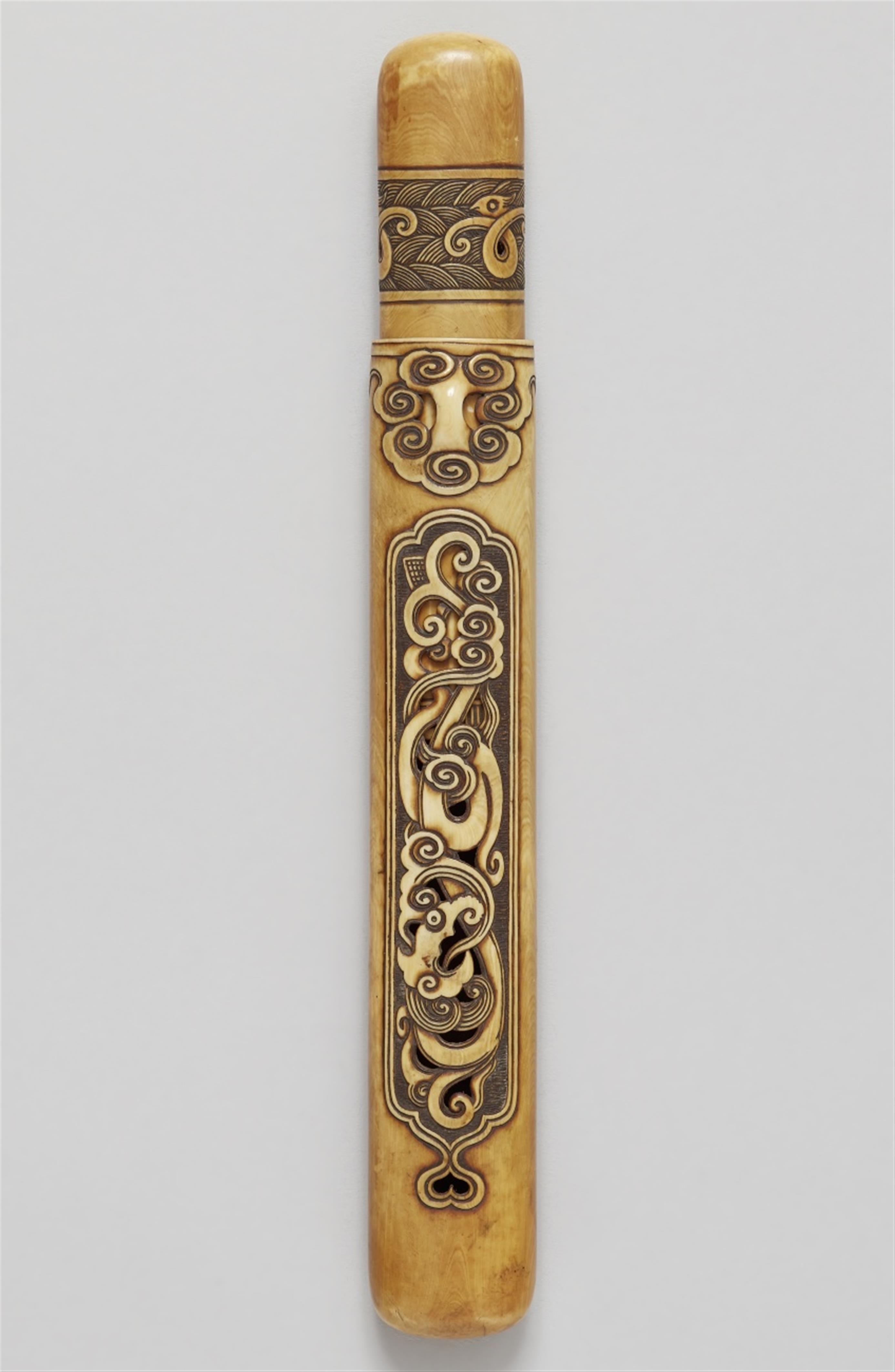 A stained ivory kiseruzutsu. Second half 19th century - image-1