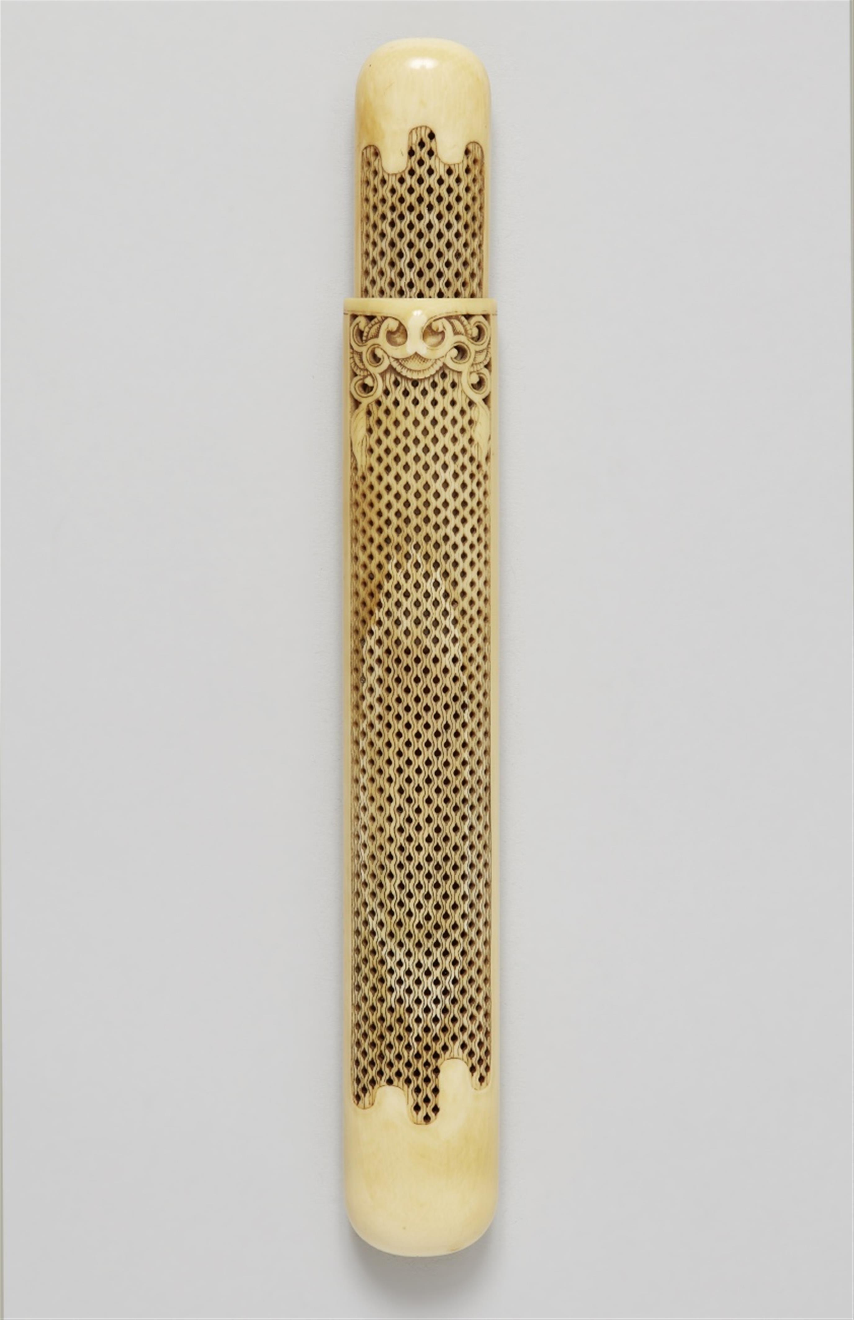 An ivory kiseruzutsu. Late 19th century - image-1