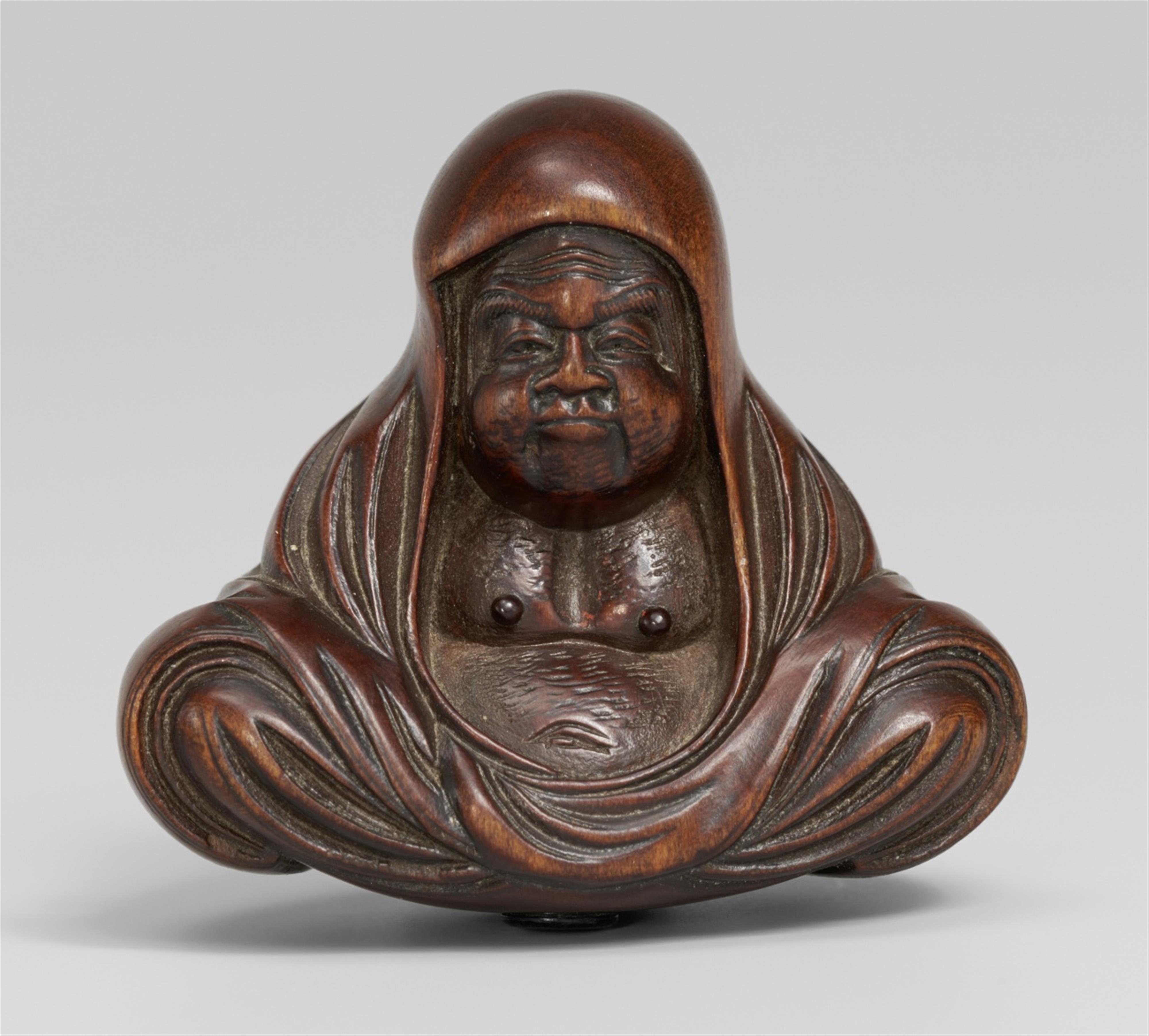 A boxwood netsuke of Daruma. Mid-19th century - image-1