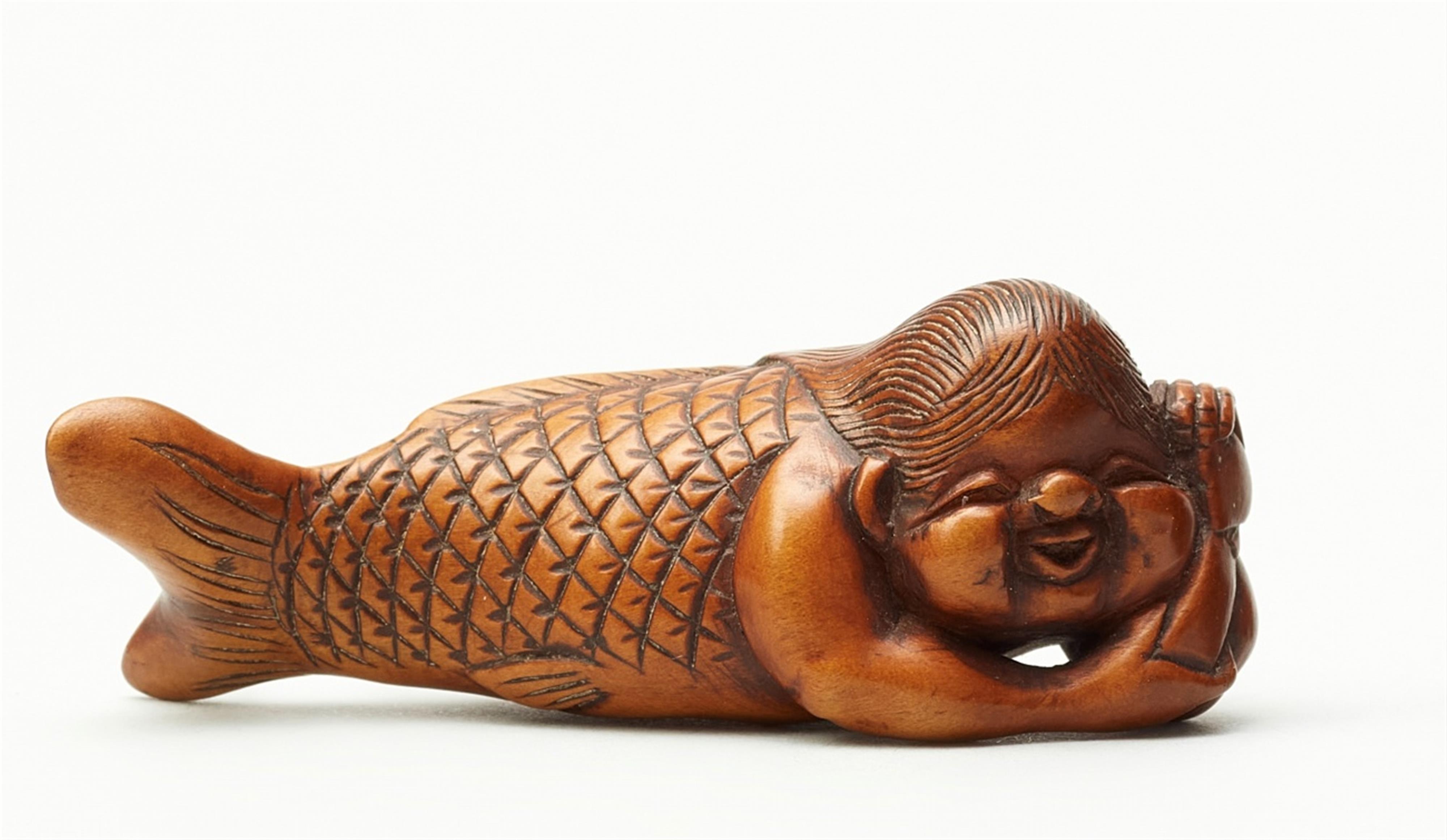 A boxwood netsuke of a female ningyo. 19th century - image-1