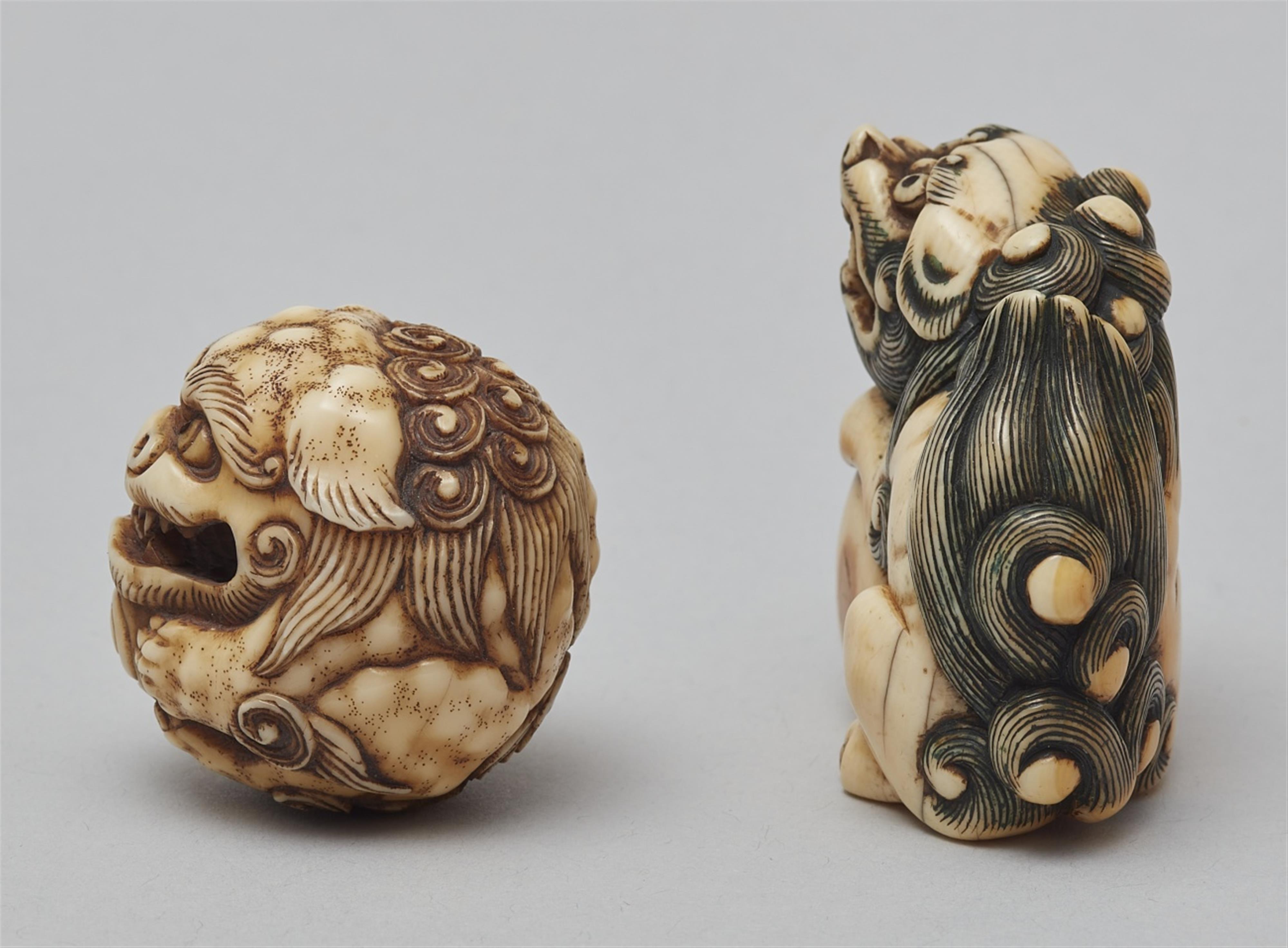 Two ivory netsuke of shishi. 19th century - image-2