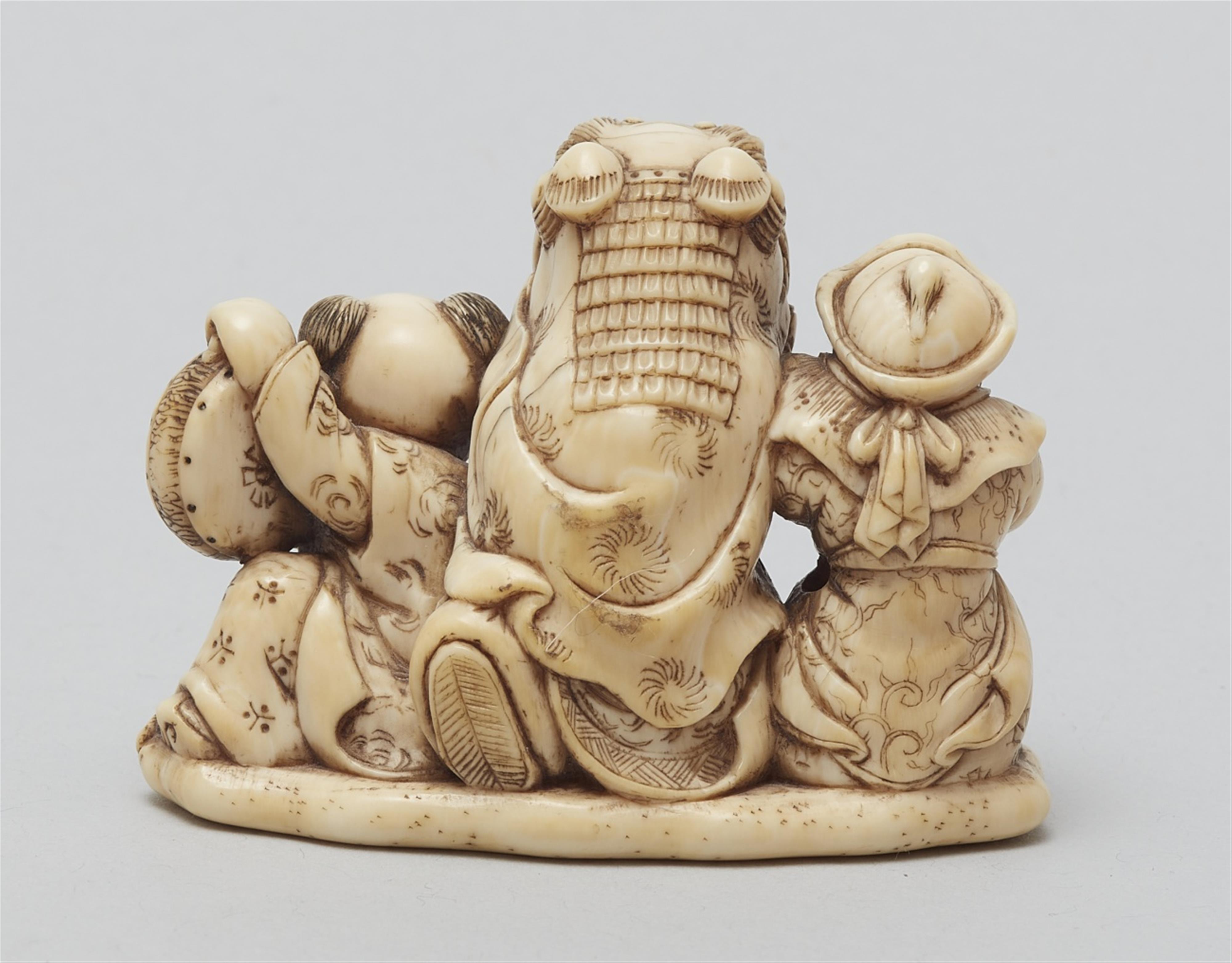 A large ivory okimono netsuke of three karako at shishimai, by Nagatsugu. Second half 19th century - image-2